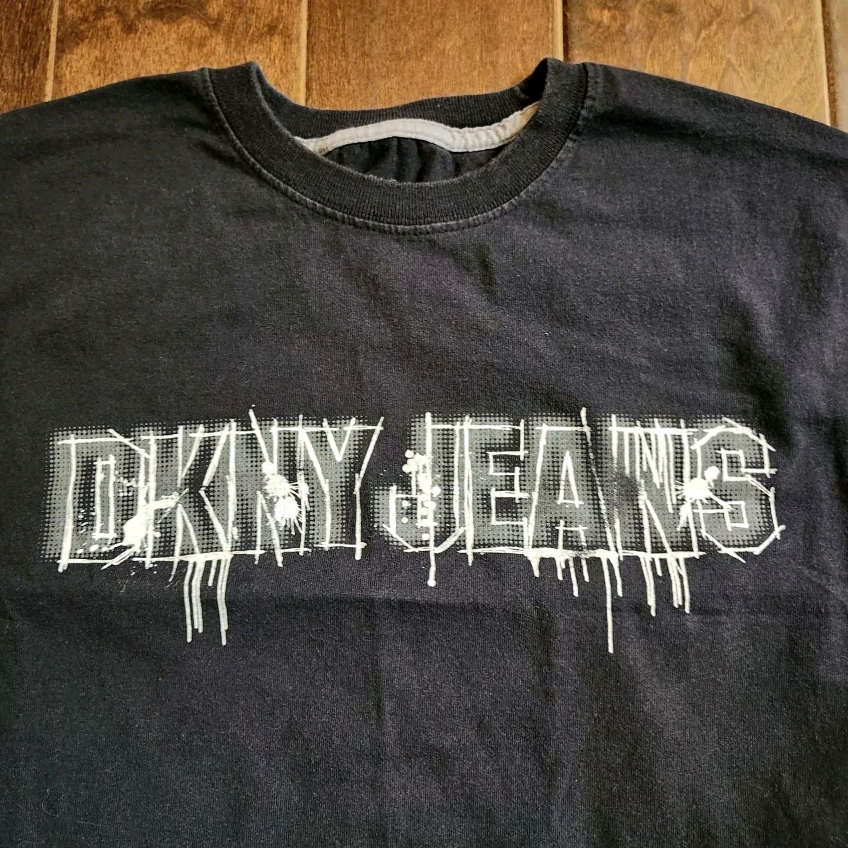 DKNY DKNY Men's Black Logo Shirt - Size L, Regular Fit, Crew Neck, Cotton, T-Shirt, Left Logo, Solid, Men, DKNY, Honduras, Fall, Summer, Spring Size US L / EU 52-54 / 3 - 4 Thumbnail