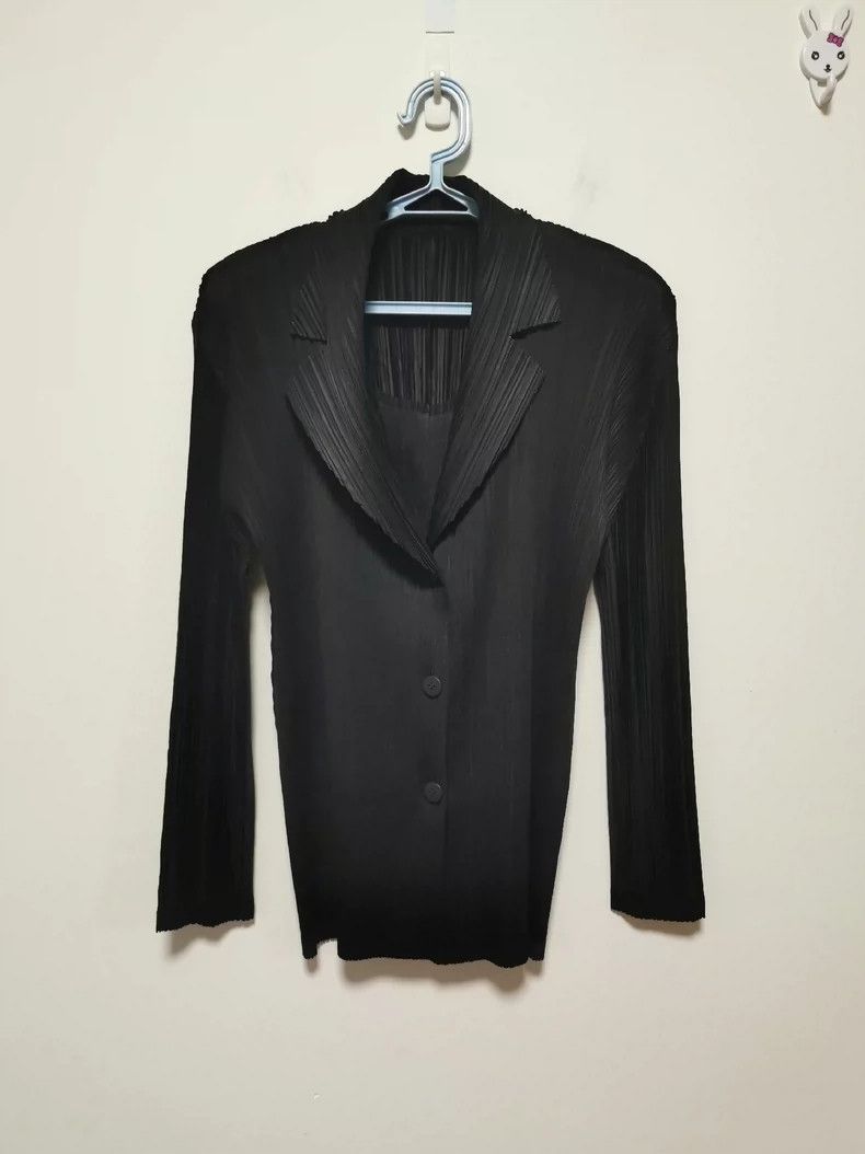 Issey Miyake Issey Miyake size:4 Black suit jacket Size XS / US 0-2 / IT 36-38 - 1 Thumbnail