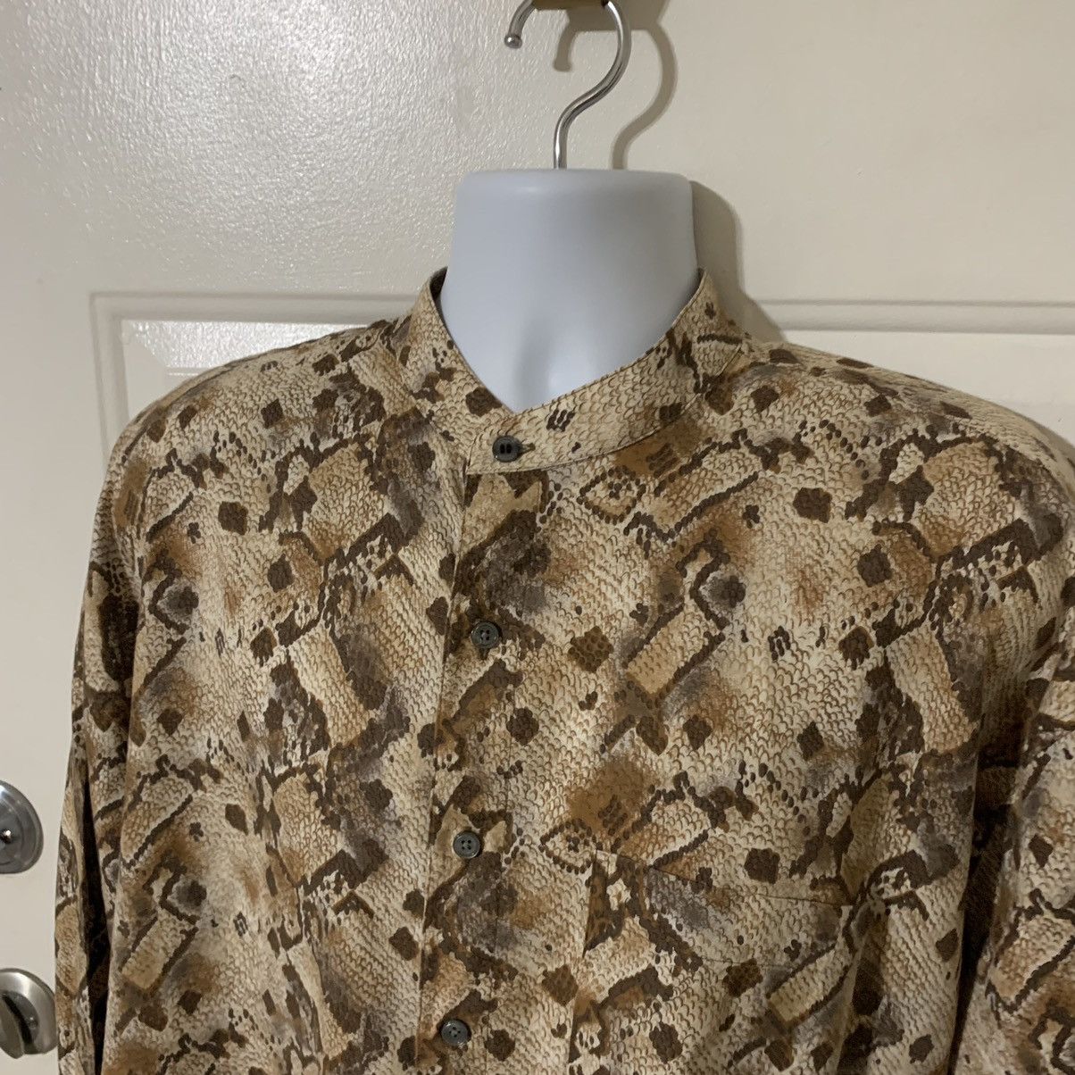 Perry Ellis × Vintage Snakeskin print Banded collar shirt Size US L / EU 52-54 / 3 - 6 Thumbnail
