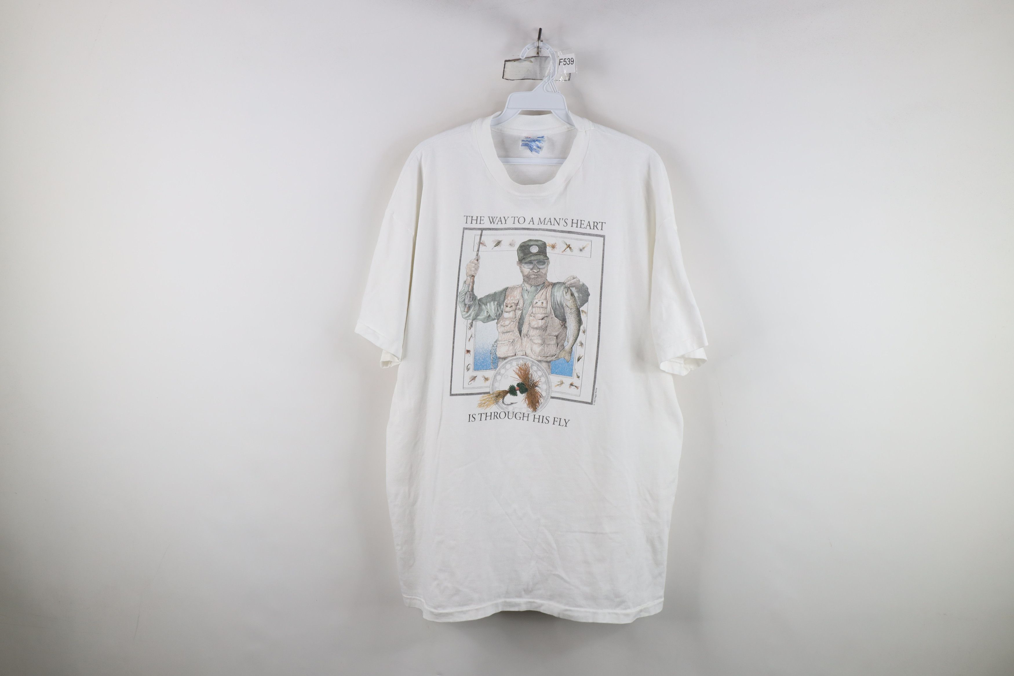Vintage Vintage 90s Streetwear A Mans Heart Through His Fly T-Shirt Size US XL / EU 56 / 4 - 1 Thumbnail