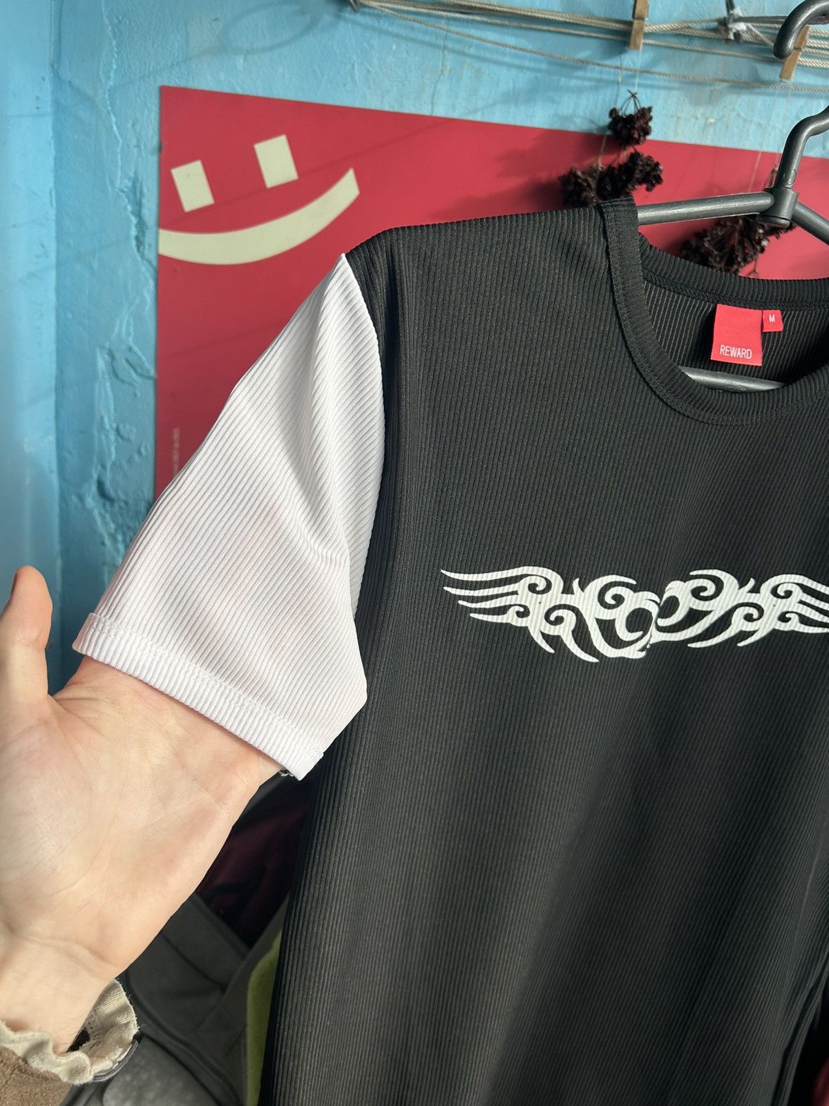 Vintage Vintage Tribal Style Grunge Y2K Women’s T-shirt Size M / US 6-8 / IT 42-44 - 4 Thumbnail
