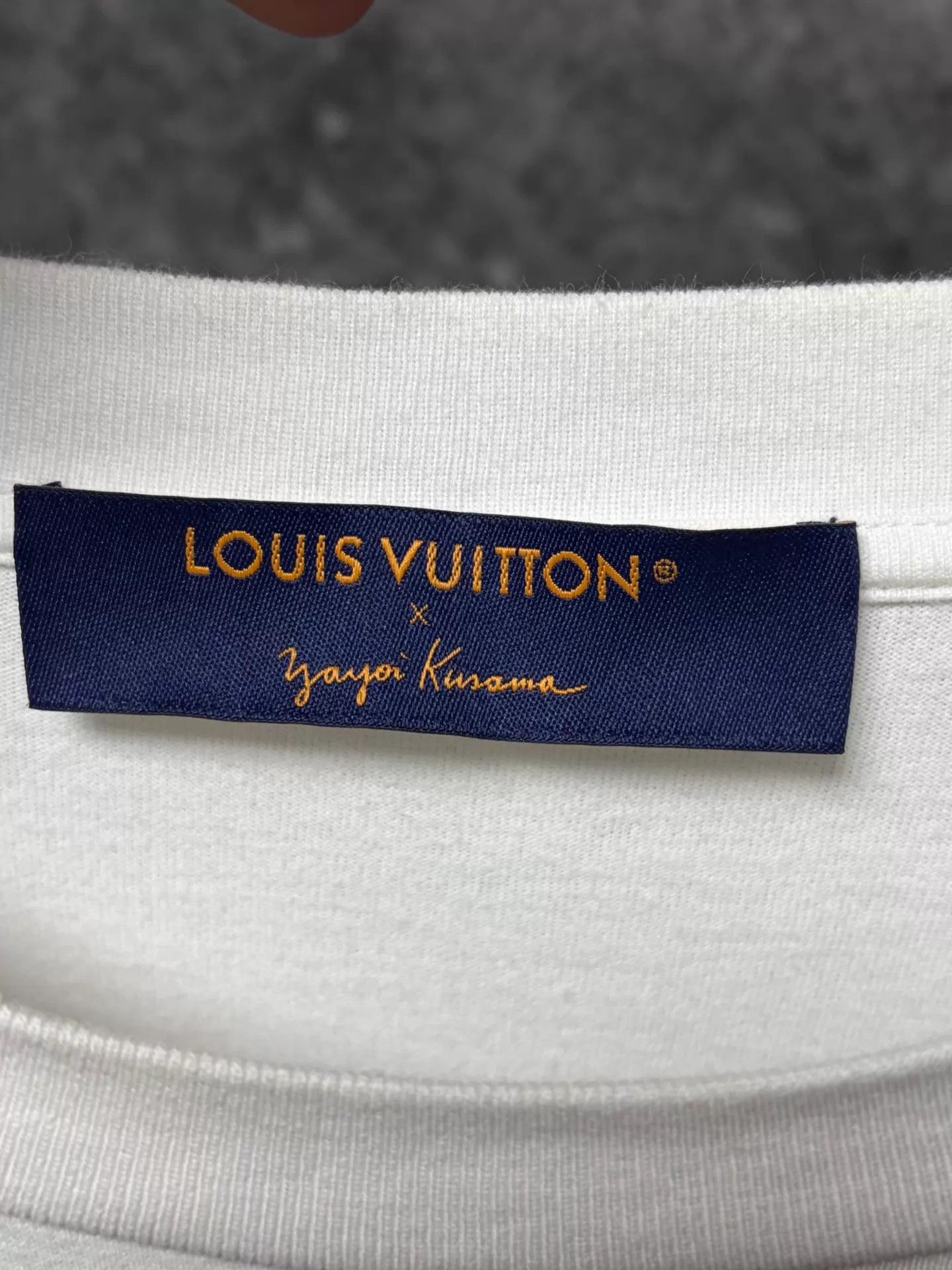 Louis Vuitton LV x Yayoi Kusama Pumpkin Print XL T-shirt Size US XL / EU 56 / 4 - 3 Thumbnail
