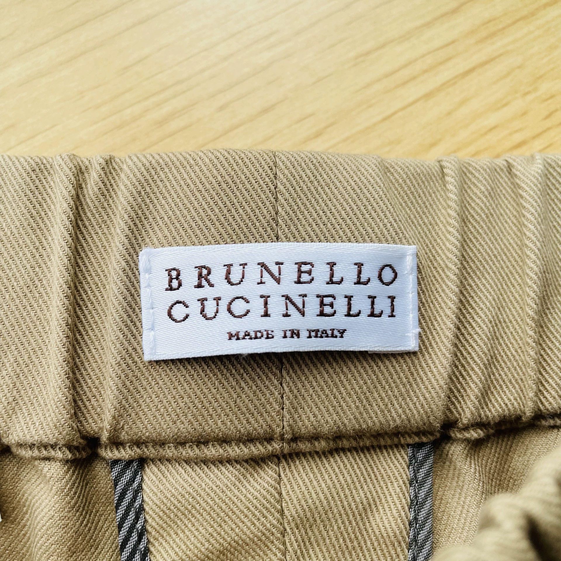 Brunello Cucinelli Brunello Cucinelli women's khaki chain belted pants 36 Size 25" / US 0 / IT 36 - 5 Thumbnail