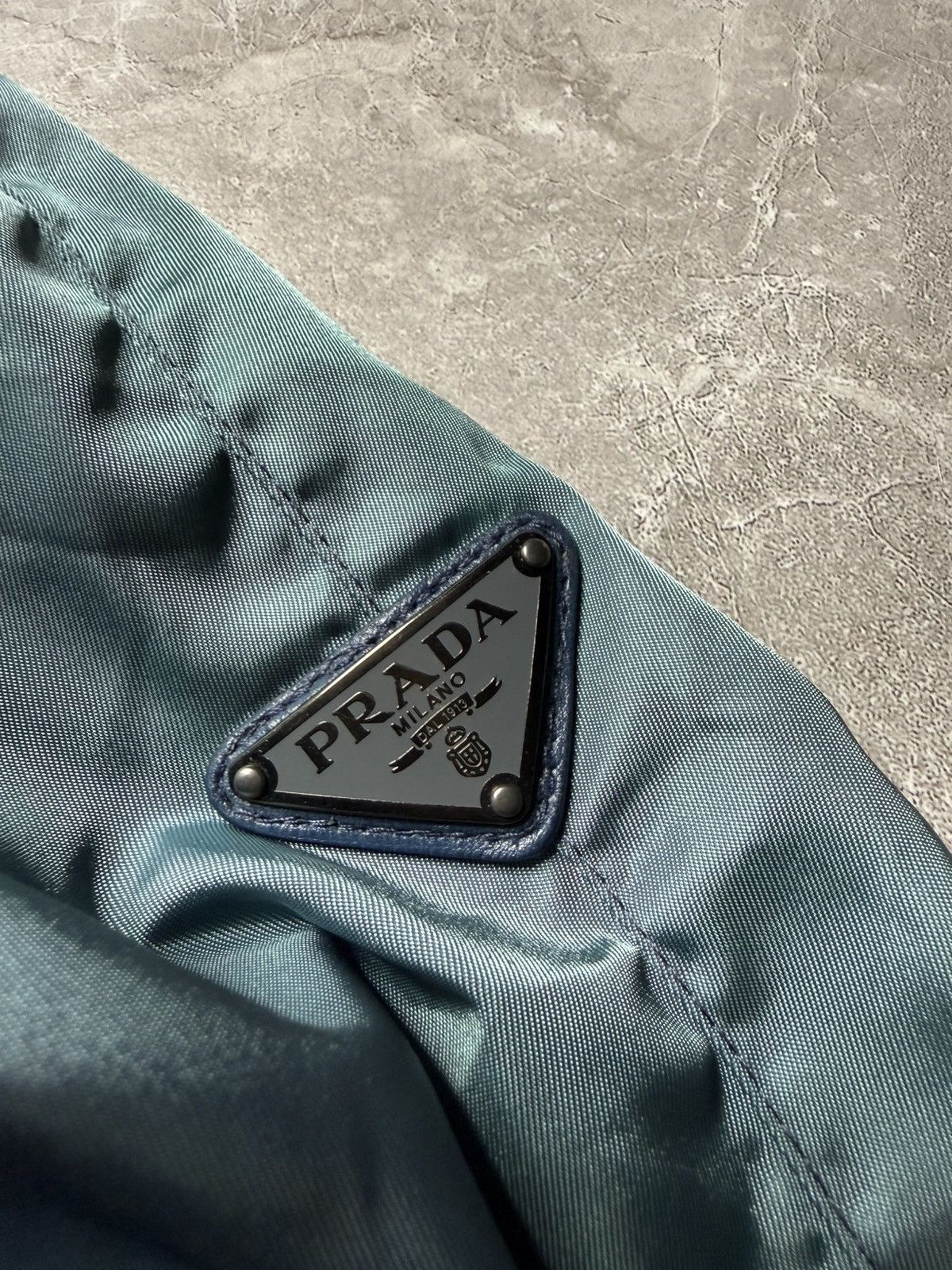 Prada Prada F/W 14 Plate Logo Nylon Bomber Jacket Size US L / EU 52-54 / 3 - 9 Thumbnail