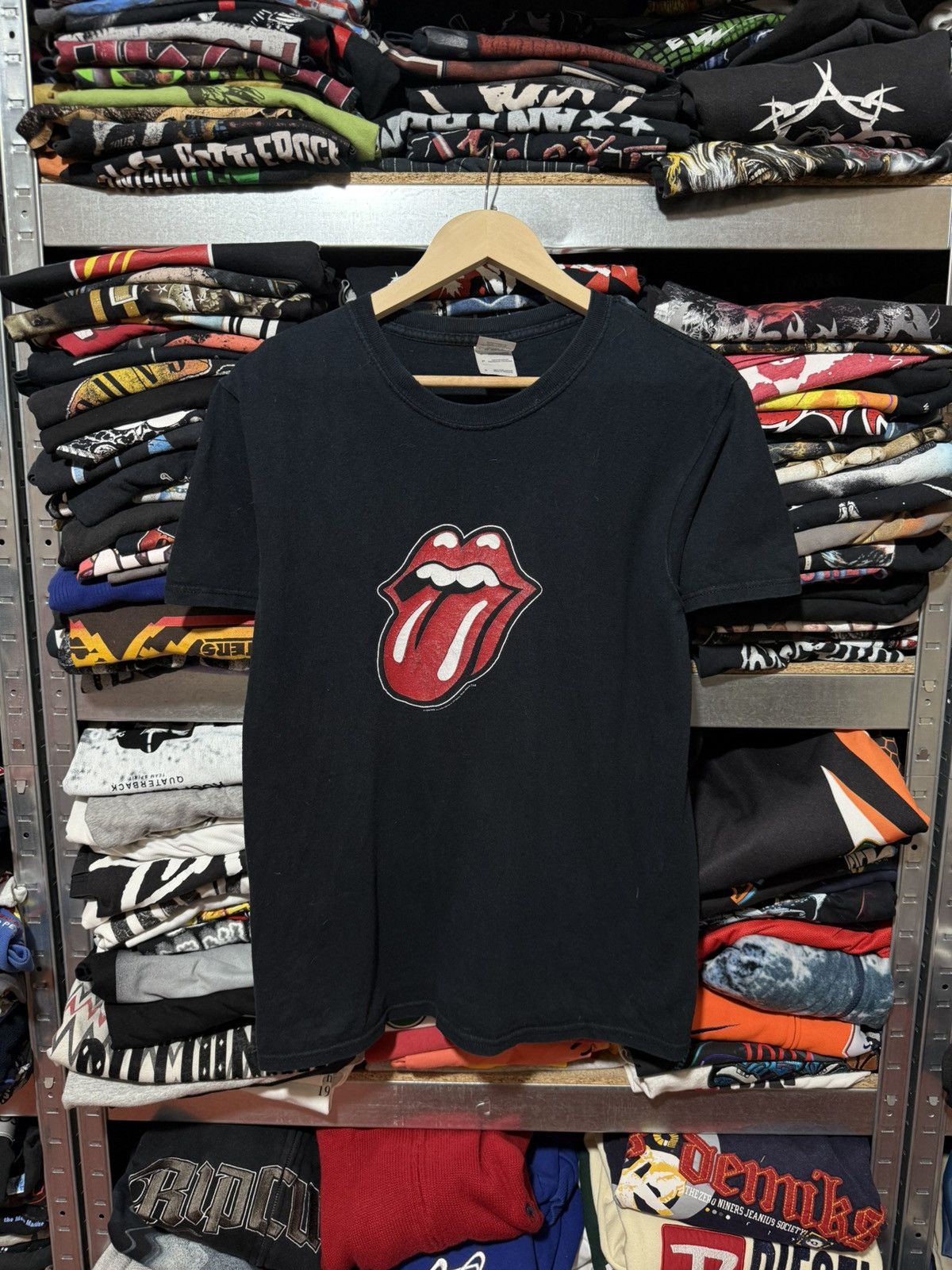 Vintage Vintage 2005 Rolling Stones Rock Band Tour T-Shirt Y2K Hype Size US S / EU 44-46 / 1 - 1 Thumbnail