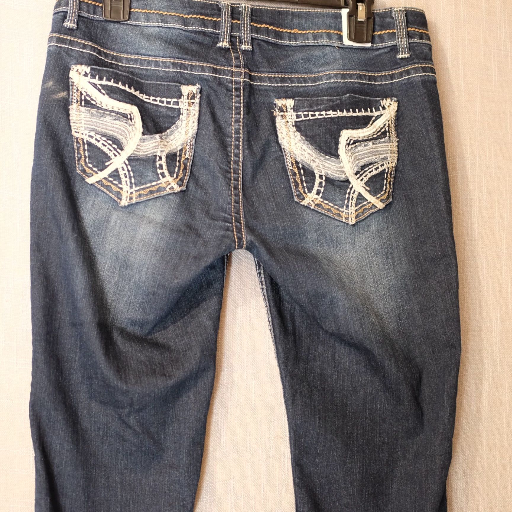 Vintage Maurices Blue Capri Jeans Embroidered Low Rise Womens Size 7/8 #A1-36 Jeans Capri Women 7/8 Blue Embroidered Low Rise Maurices Size 28" / US 6 / IT 42 - 6 Thumbnail