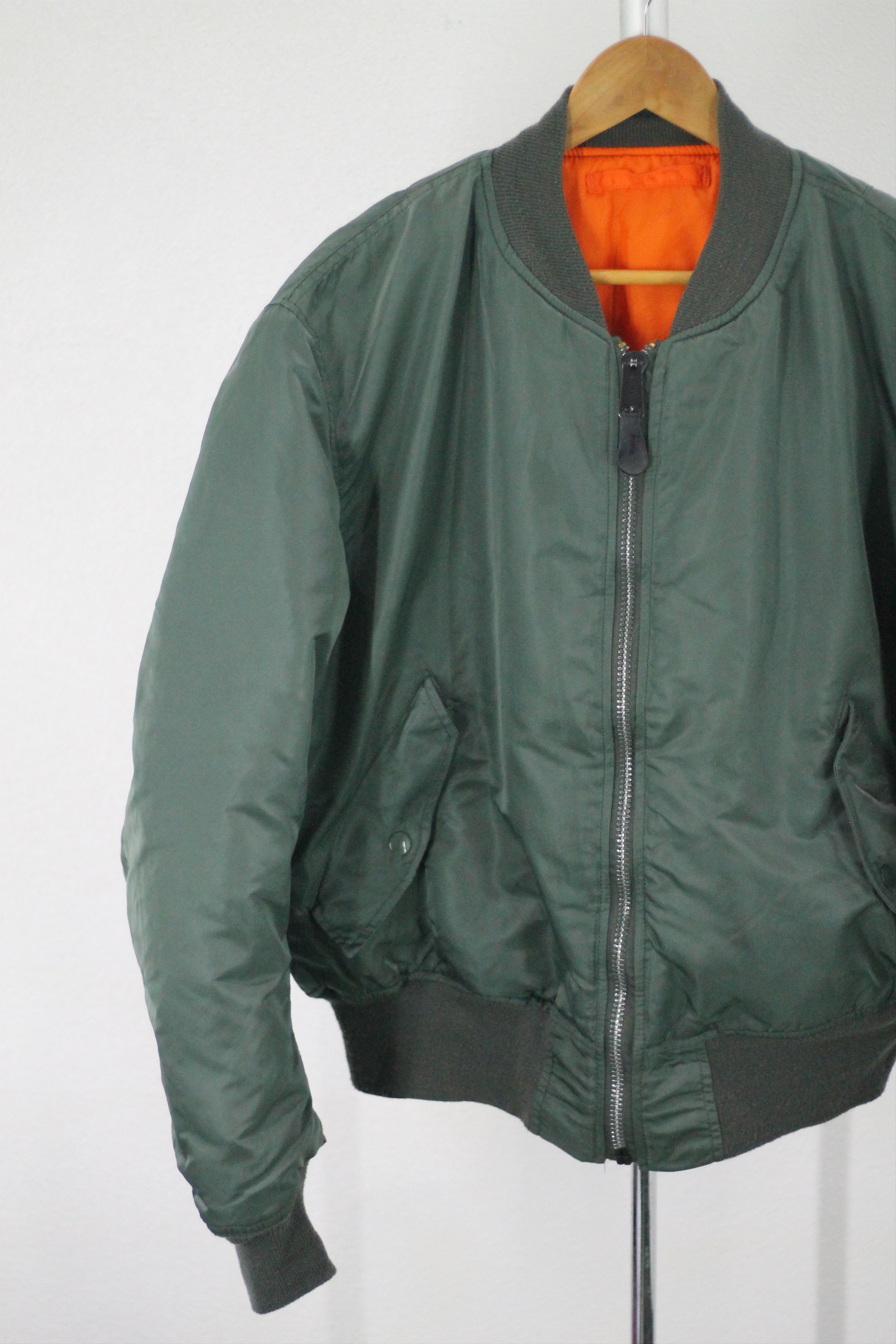 Alpha Industries Vintage ALPHA INDUSTRIES Reversible Bomber Jacket. Size US XL / EU 56 / 4 - 5 Thumbnail