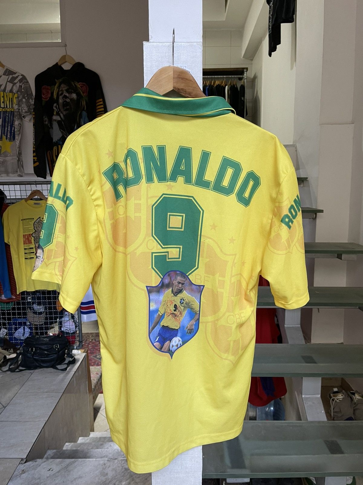 Vintage Vintage Ronaldo Brazil Jersey R9 Size US XXL / EU 58 / 5 - 3 Thumbnail