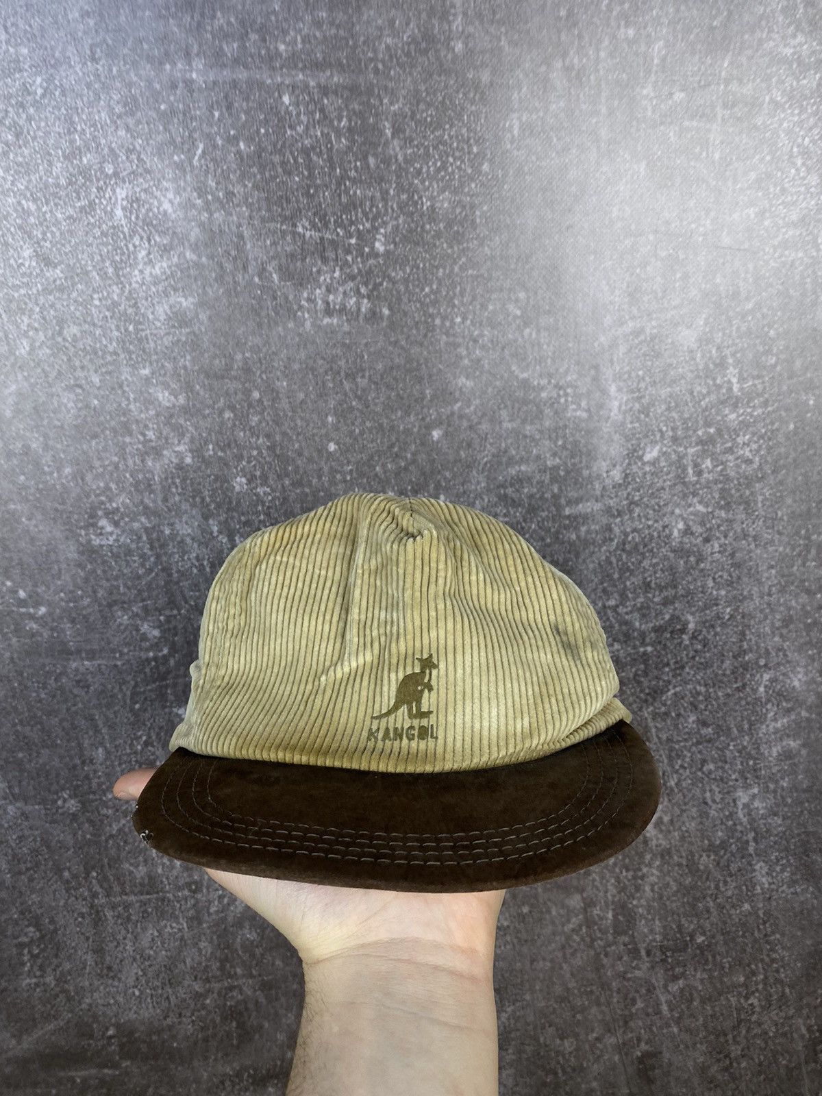 Kangol × Vintage Brown Kangol velvet made in USA 80s’ cap Size ONE SIZE - 1 Thumbnail