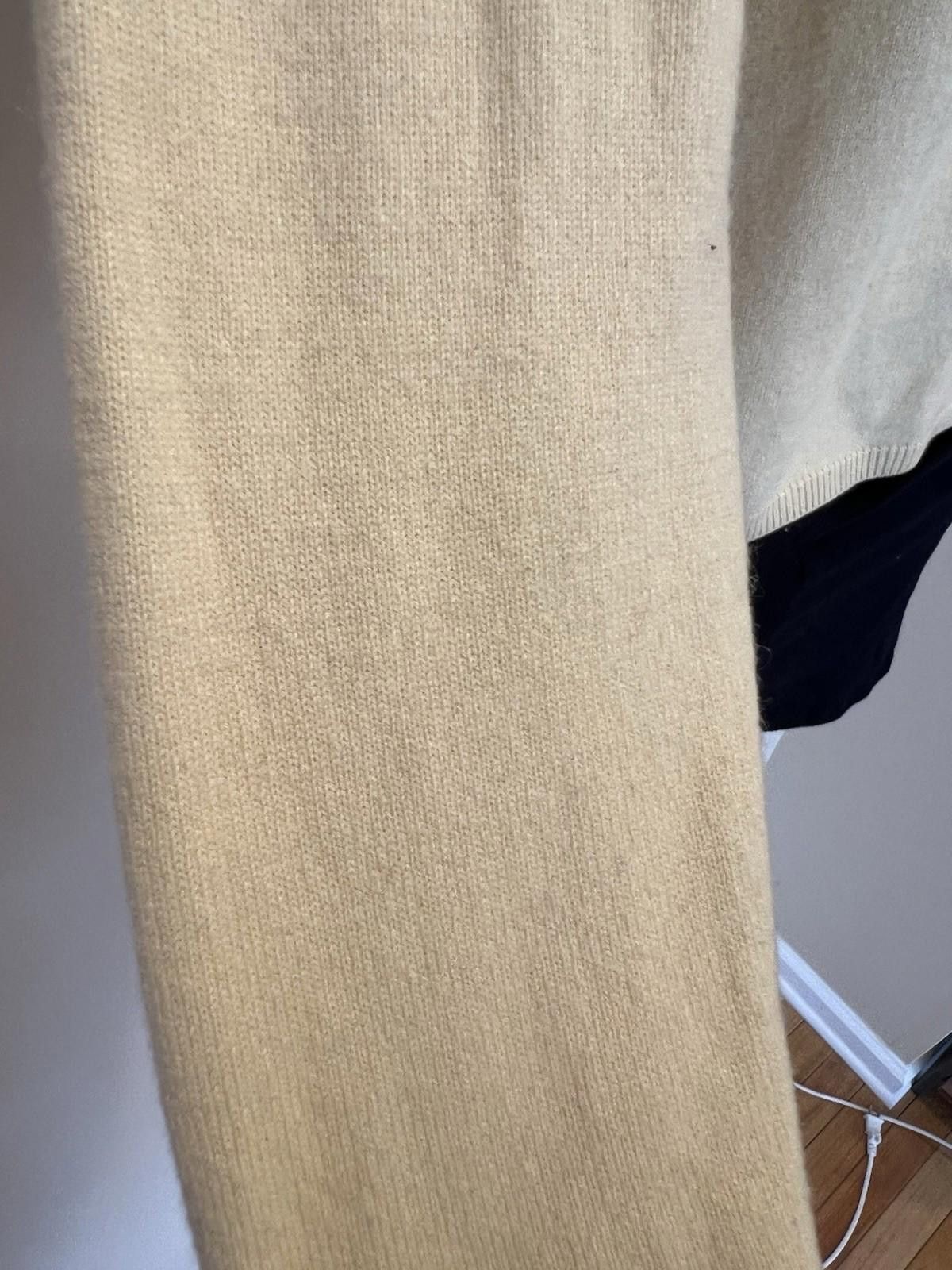 Other Glenshiel 100% Cashmere V-Neck Sweater Cream Yellow M Luxury Size M / US 6-8 / IT 42-44 - 6 Thumbnail