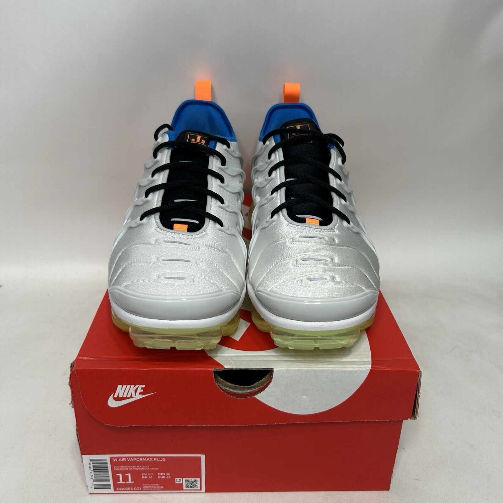 Nike Nike Air Vapormax Plus WMNS “Photon Dust Volt” 2024 Size US 11 / IT 41 - 2 Thumbnail