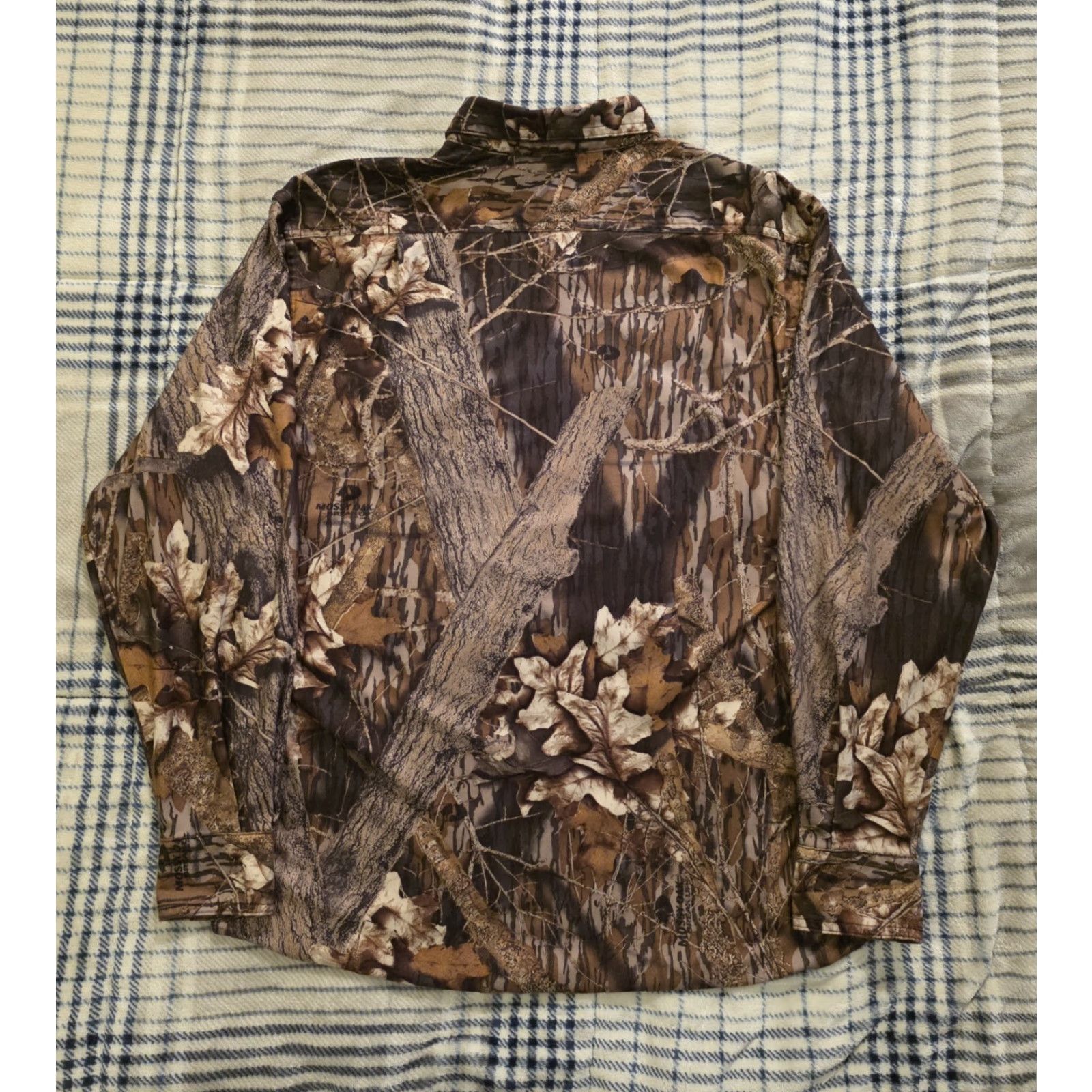Vintage Duxbak Mossy Oak Break Up Camo Long Sleeve Button Up Shirt SOFT Mens Size Medium Size US M / EU 48-50 / 2 - 3 Thumbnail