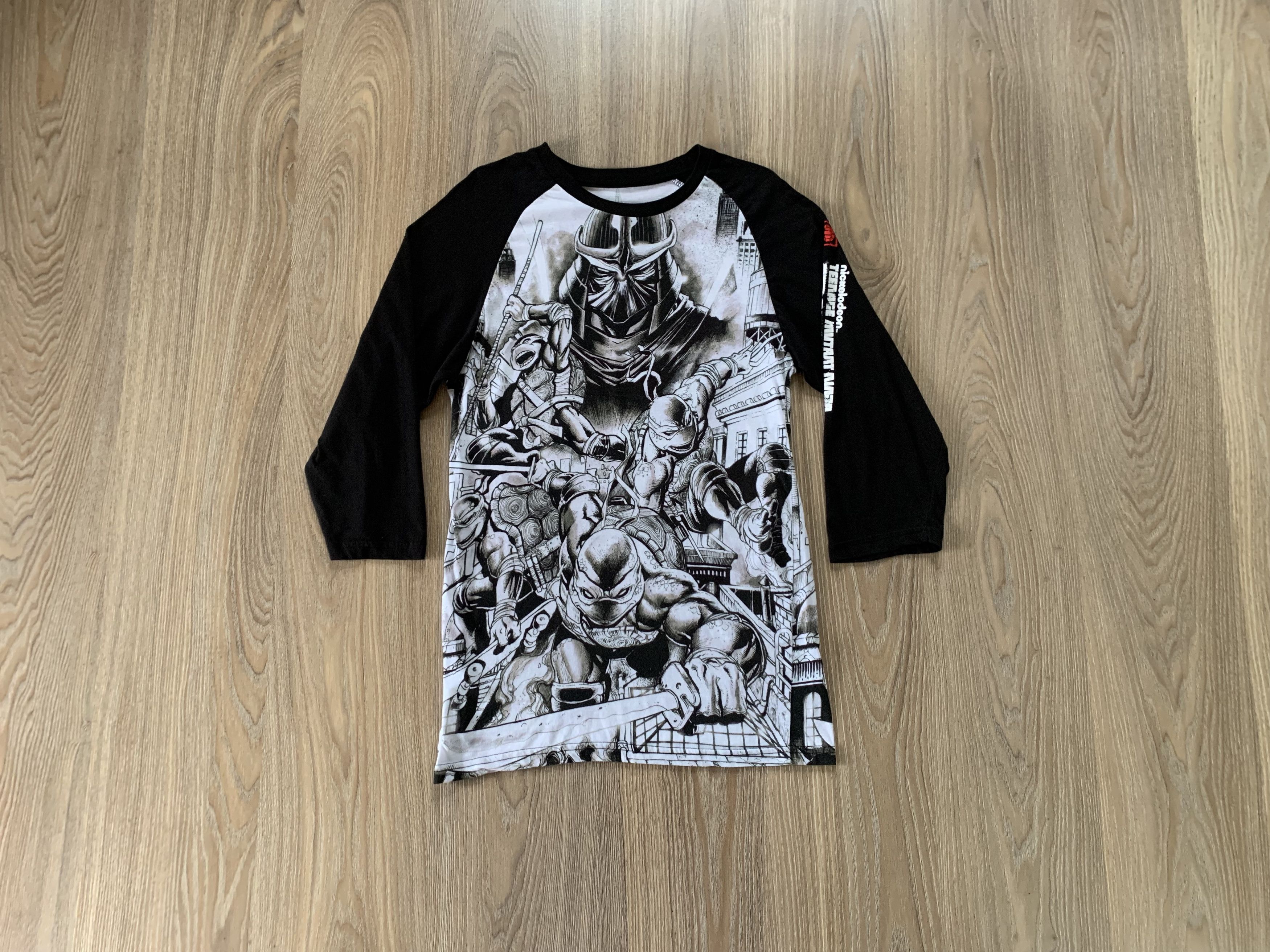 Nickelodeon LootCrate DX Teenage Mutant Ninja Turtles 3/4 Sleeve Shirt Size US L / EU 52-54 / 3 - 1 Thumbnail