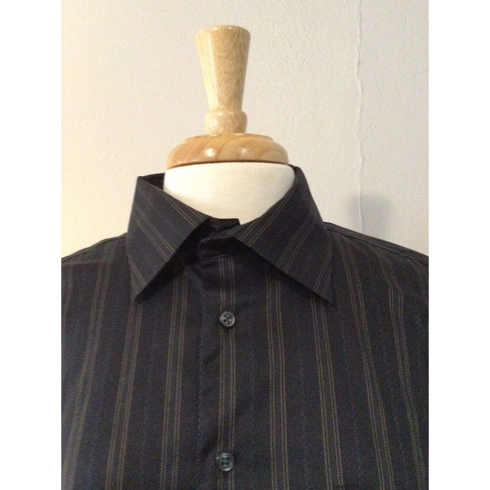 Pronto Uomo Pronto-Uomo Non Iron Black L/S Button Down Dress Shirt Sz L Size US L / EU 52-54 / 3 - 3 Thumbnail