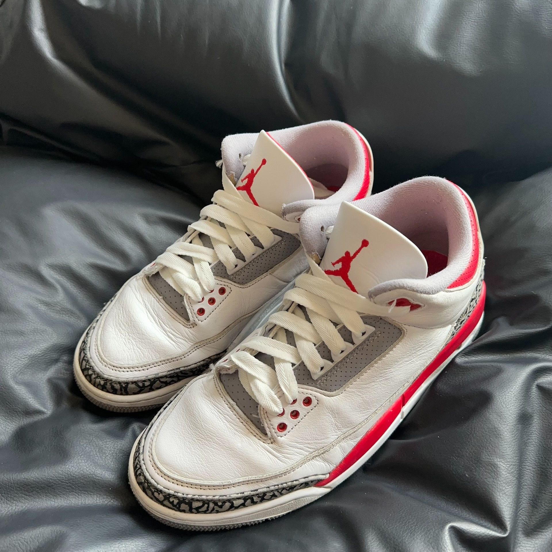 Nike Nike Red Lowtop Sneakers 42 Men Size US 9 / EU 42 - 1 Thumbnail