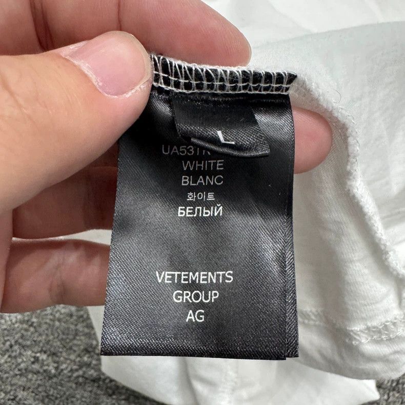Vetements Vetements Fake Two-Piece Long Sleeve Shirt with Pink Pig Size US L / EU 52-54 / 3 - 3 Thumbnail