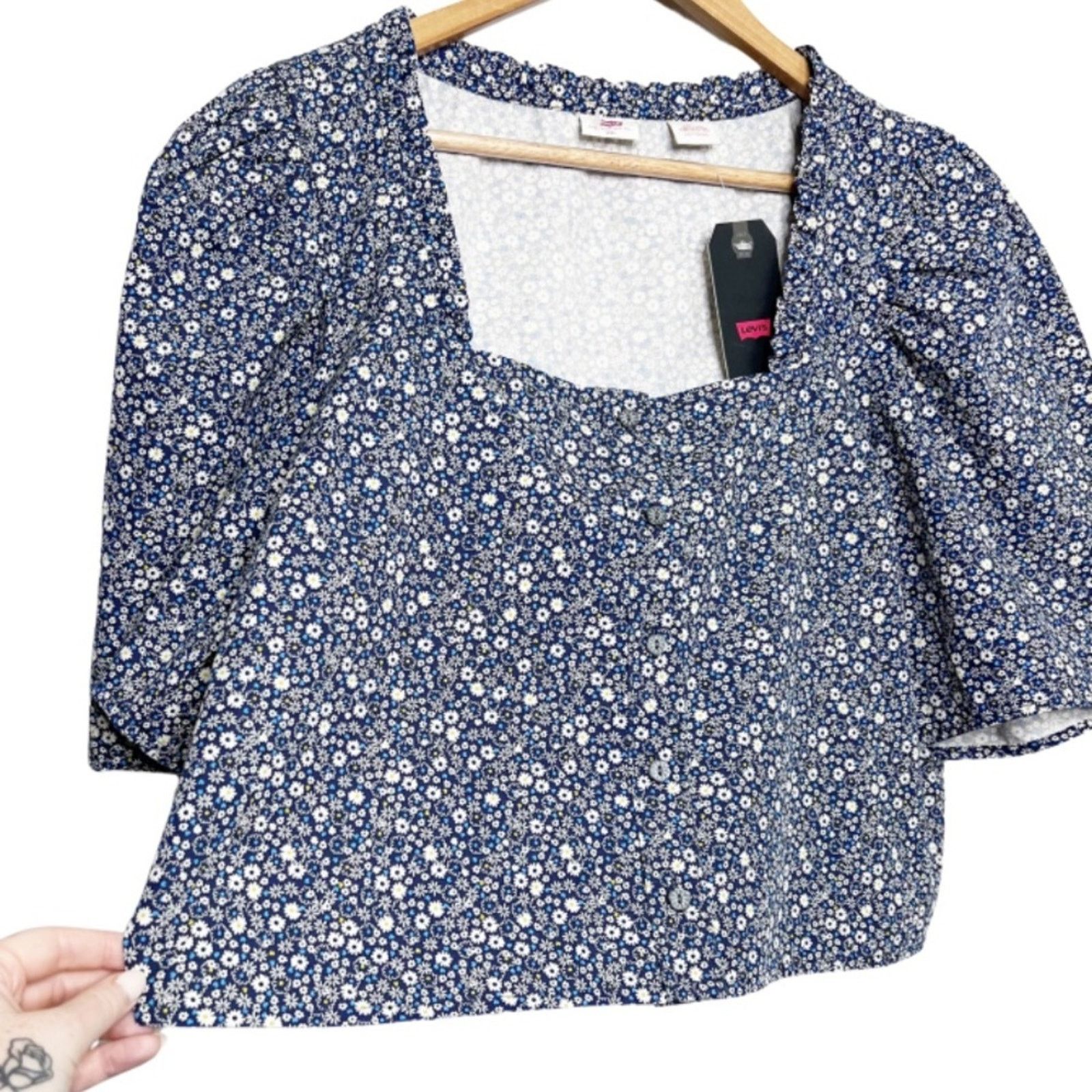 Levi's New with Tags Levi's Women's Joella Floral Crop Blouse Size XXL / US 16-18 / IT 52-54 - 1 Thumbnail