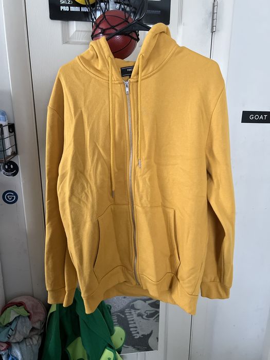 Forever 21 2024 yellow hoodie