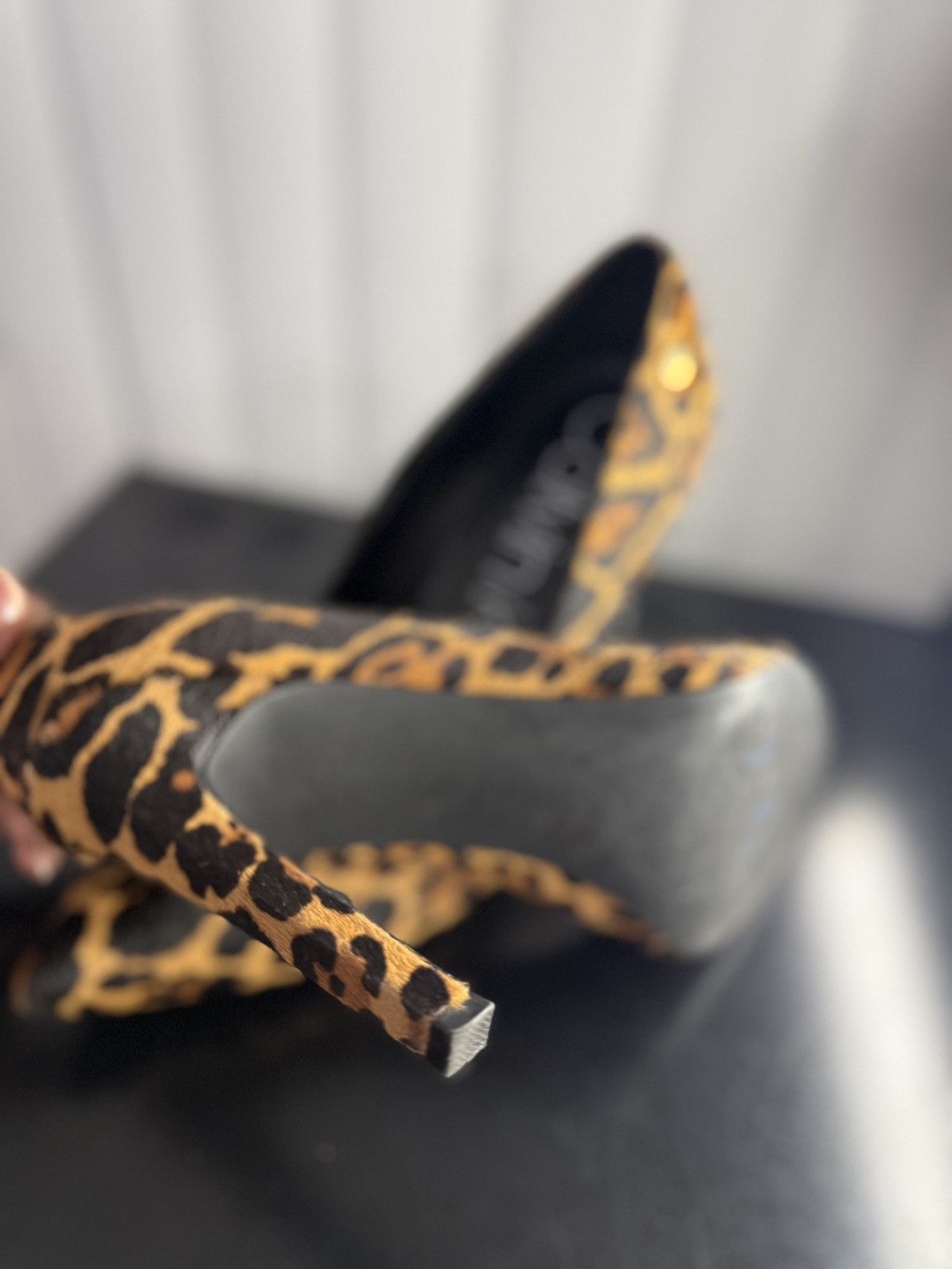 Calvin Klein Calvin Klein Cheetah/Leopard Pumps Size US 8 / IT 38 - 4 Thumbnail