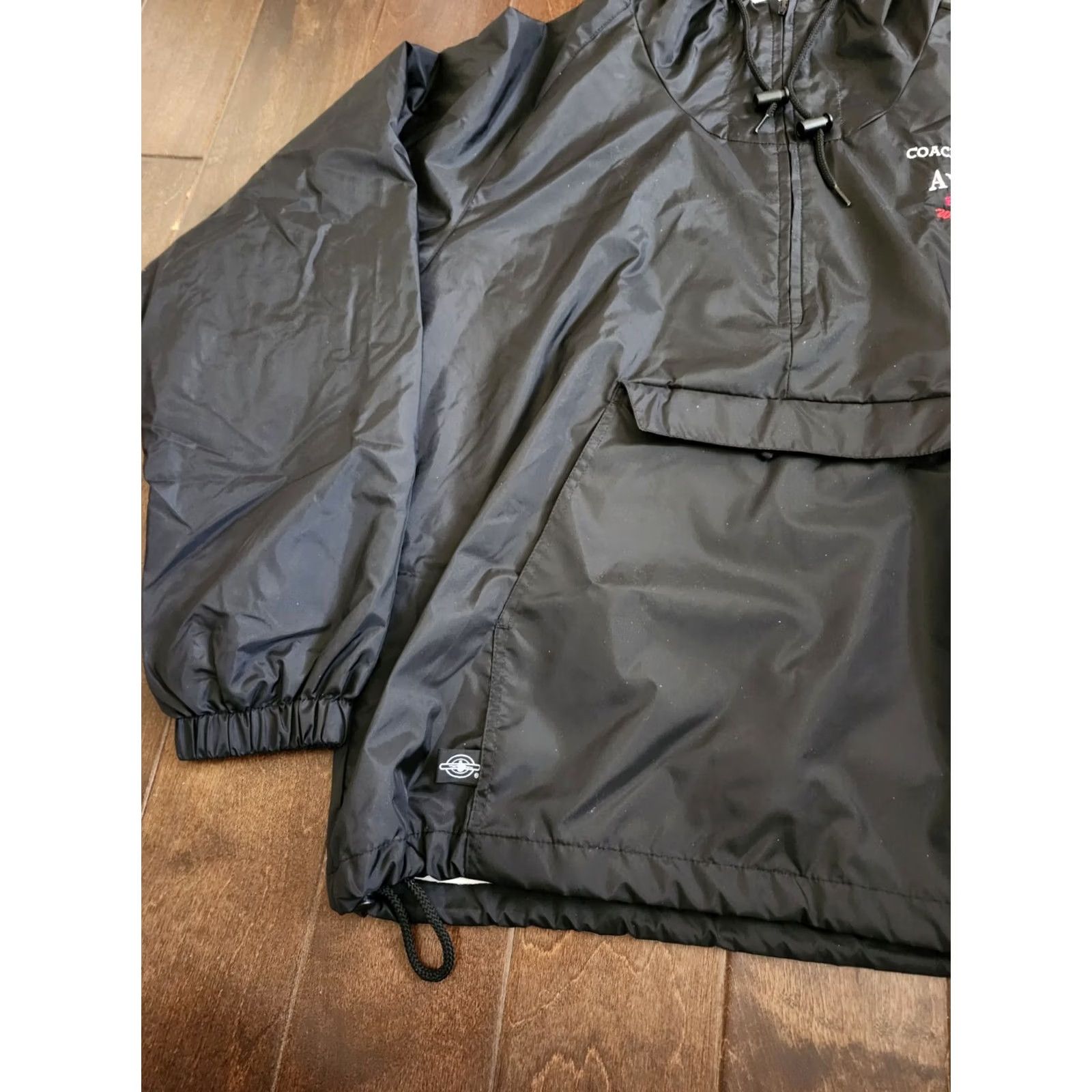 Vintage VINTAGE? No. Ayala High School Bulldogs Water Polo Coach Francos Windbreaker Jacket L Black Nylon Zip Drawstring Men Regular Size US L / EU 52-54 / 3 - 4 Thumbnail