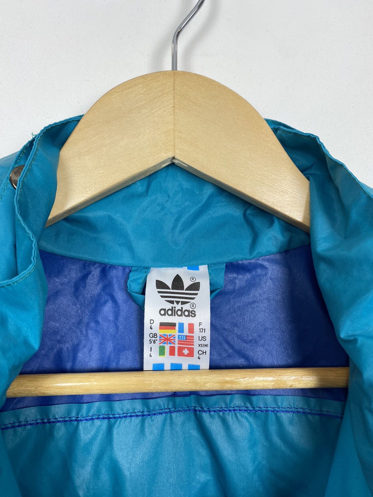 Vintage Vintage Adidas Retro Anorak Jacket 90’s Pocket Logo Old Size US XS / EU 42 / 0 - 7 Thumbnail