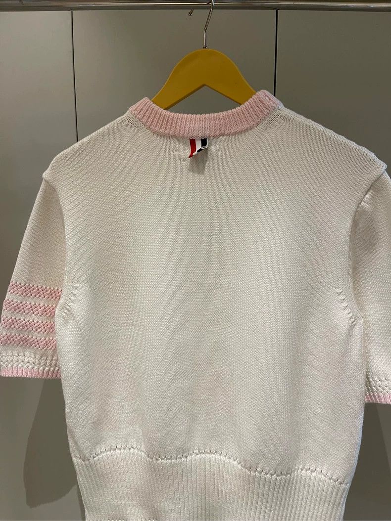Thom Browne Thom browne White and pink four-striped round-neck sweater Size M / US 6-8 / IT 42-44 - 5 Thumbnail