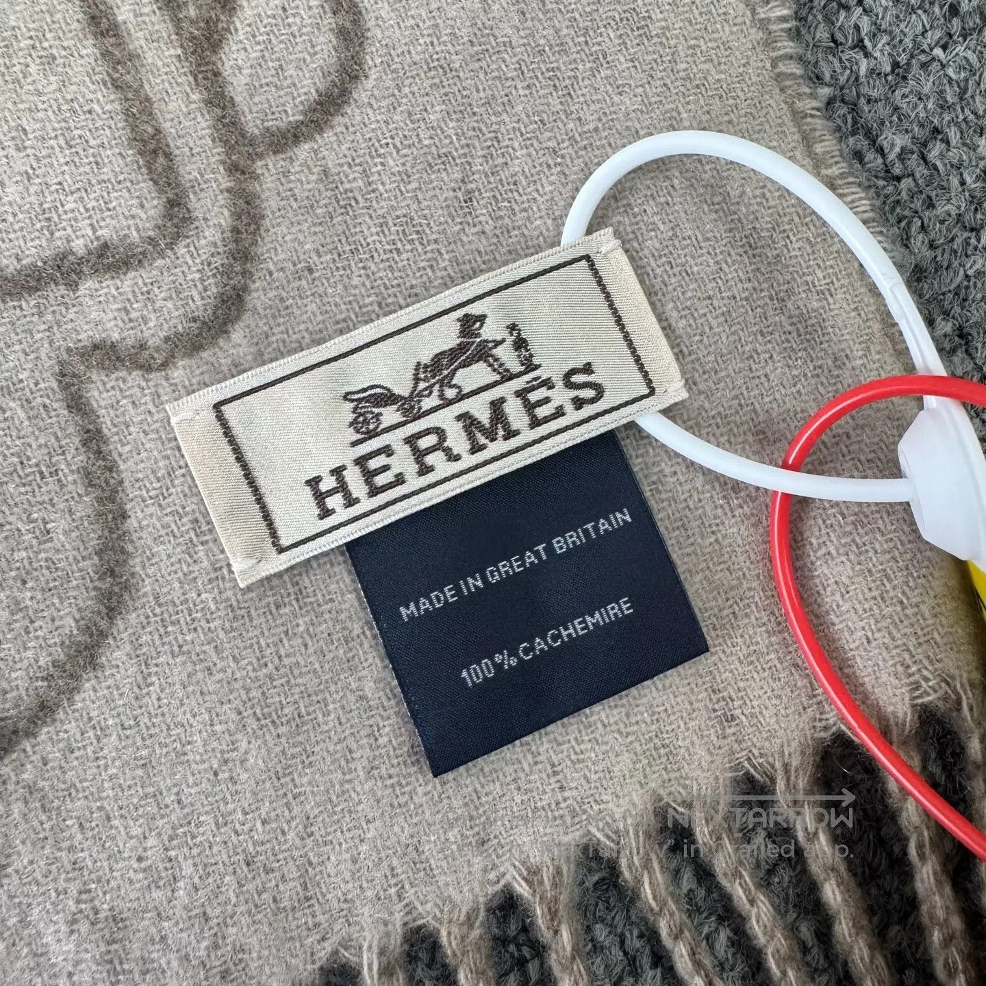 Hermes Hermes Light brown horsehair buckle detail, frill, cashmer Size ONE SIZE - 5 Thumbnail