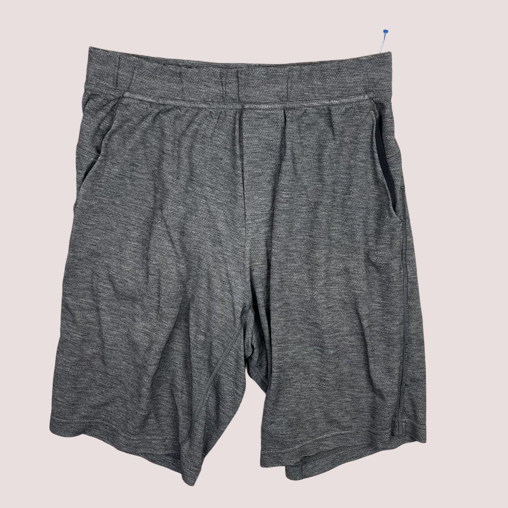 Lululemon Lululemon Athletica Shorts Mens Medium Gray Heather Athletic Knit Gym Running Size US 28 / EU 44 - 1 Thumbnail