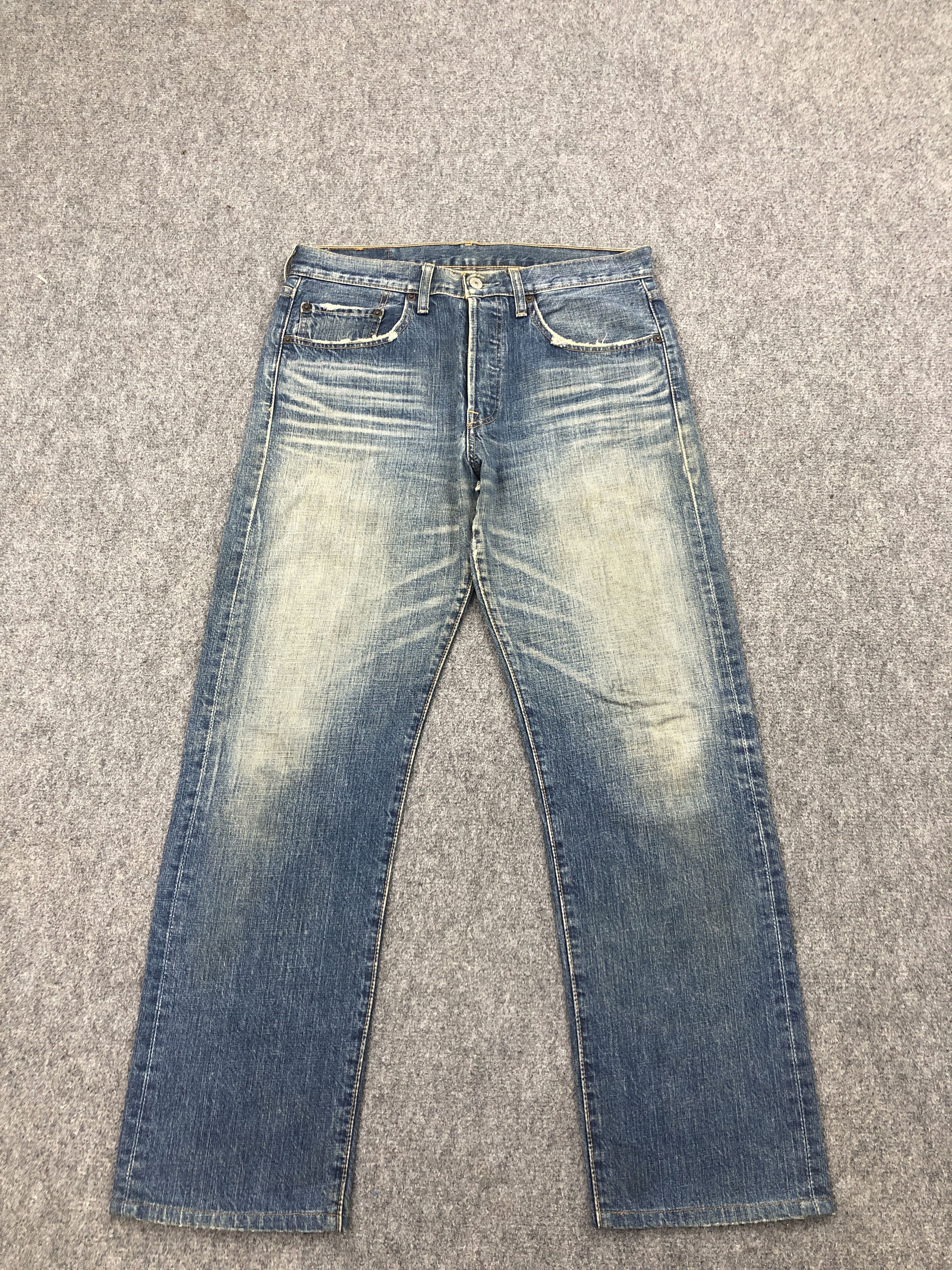 Levi's × Vintage Distressed Vintage Levis 501 Stone Washed Jeans Size US 32 / EU 48 - 1 Thumbnail