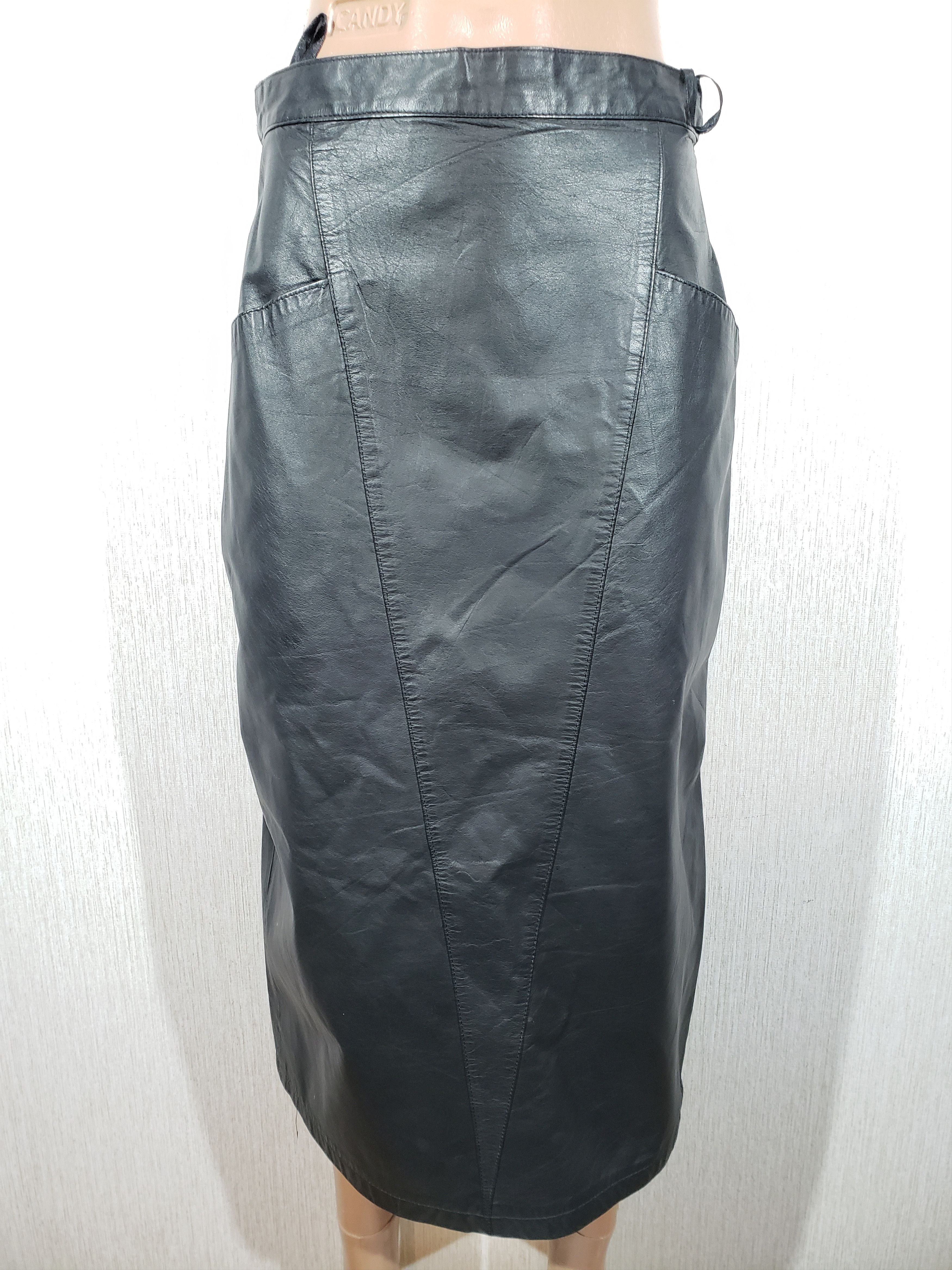 Genuine Leather Reliable black leather skirt. Size 27" / US 4 / IT 40 - 1 Thumbnail