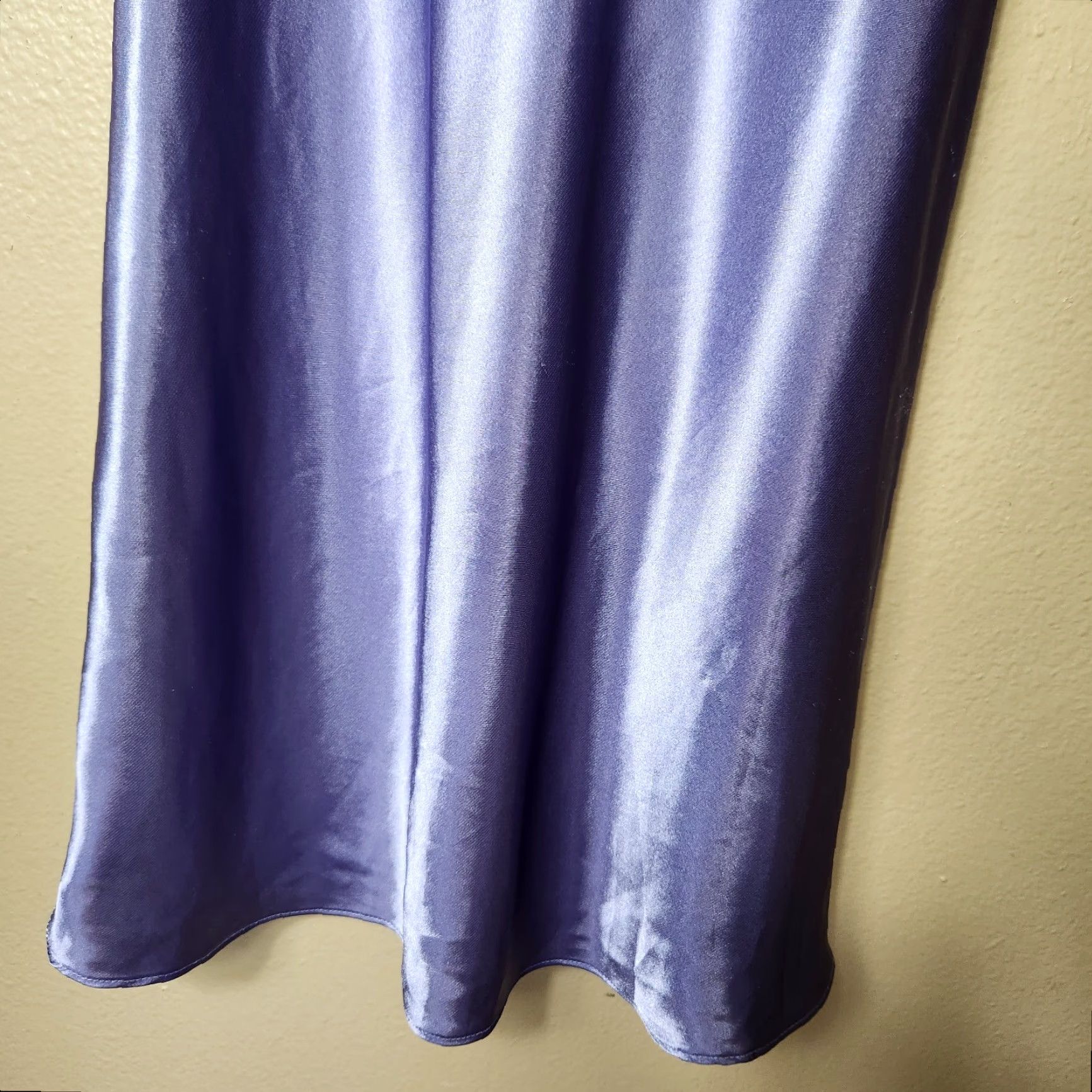 Liz Claiborne Liz Claiborne Purple Satin Nightie Dress-Size M Women Nightgown Chemise Rosette Adjustable Straps Velvet Romantic Sexy 90s? Size M / US 6-8 / IT 42-44 - 4 Thumbnail