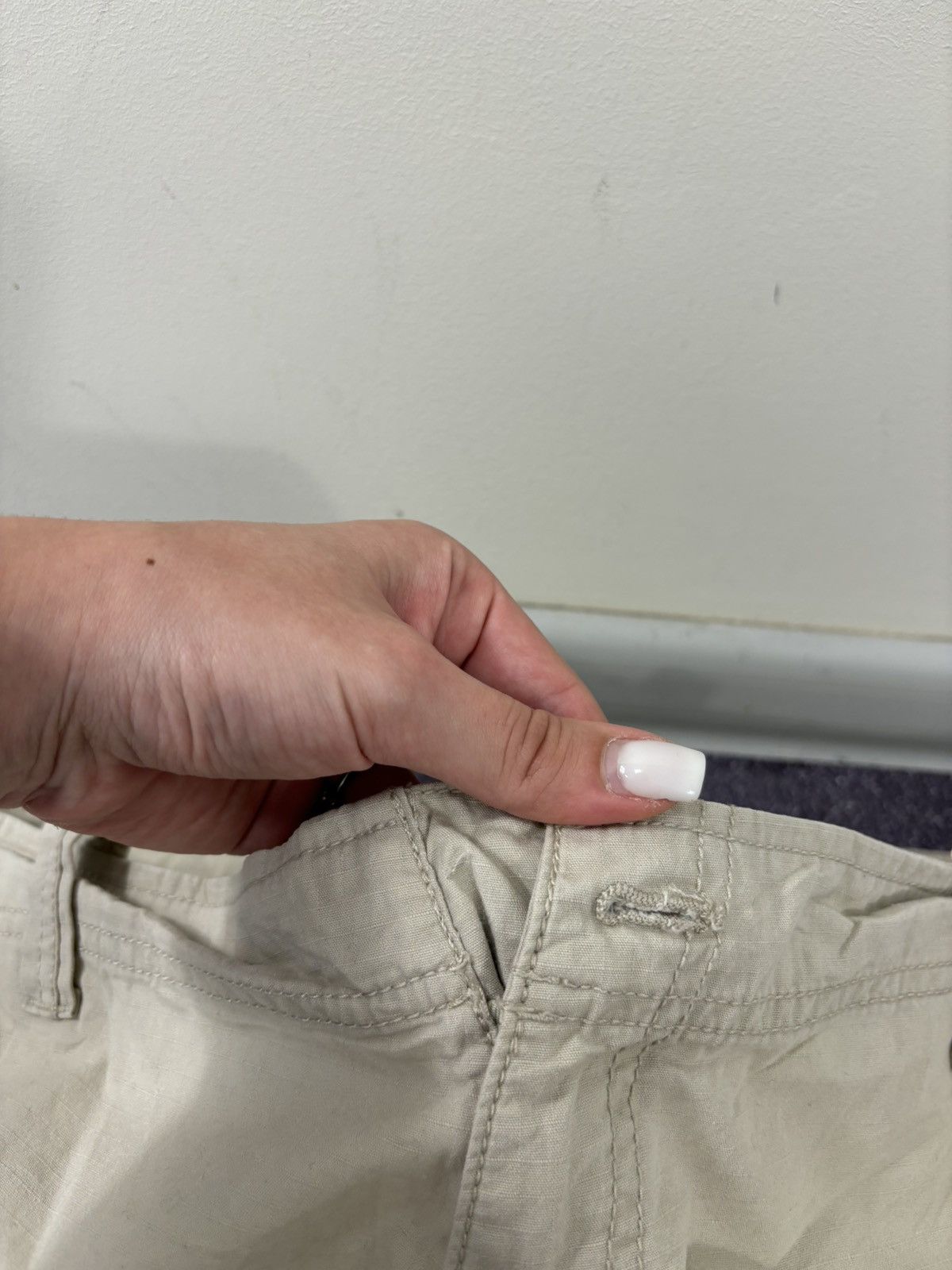 Eddie Bauer Eddie Bauer 2000s Wide-Leg Utility Hype Baggy Cargo Shorts Size US 38 / EU 54 - 8 Thumbnail