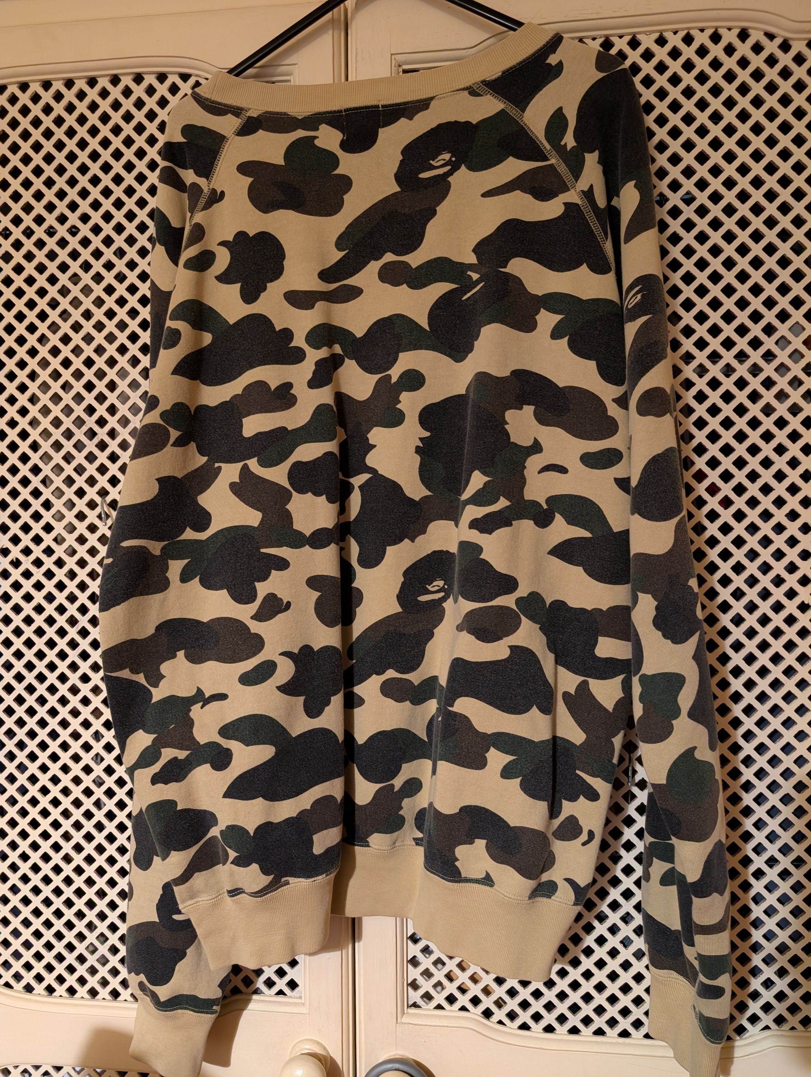 Bape Bape 1st Camo og Swarovski Crewneck Baggy Fit Size US M / EU 48-50 / 2 - 7 Thumbnail