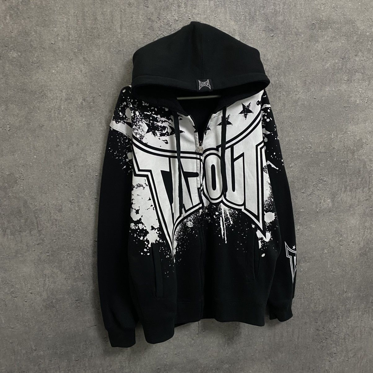 Tapout Tapout Zip Up Hoodie Vintage Big Logo Y2K style Size US L / EU 52-54 / 3 - 3 Thumbnail