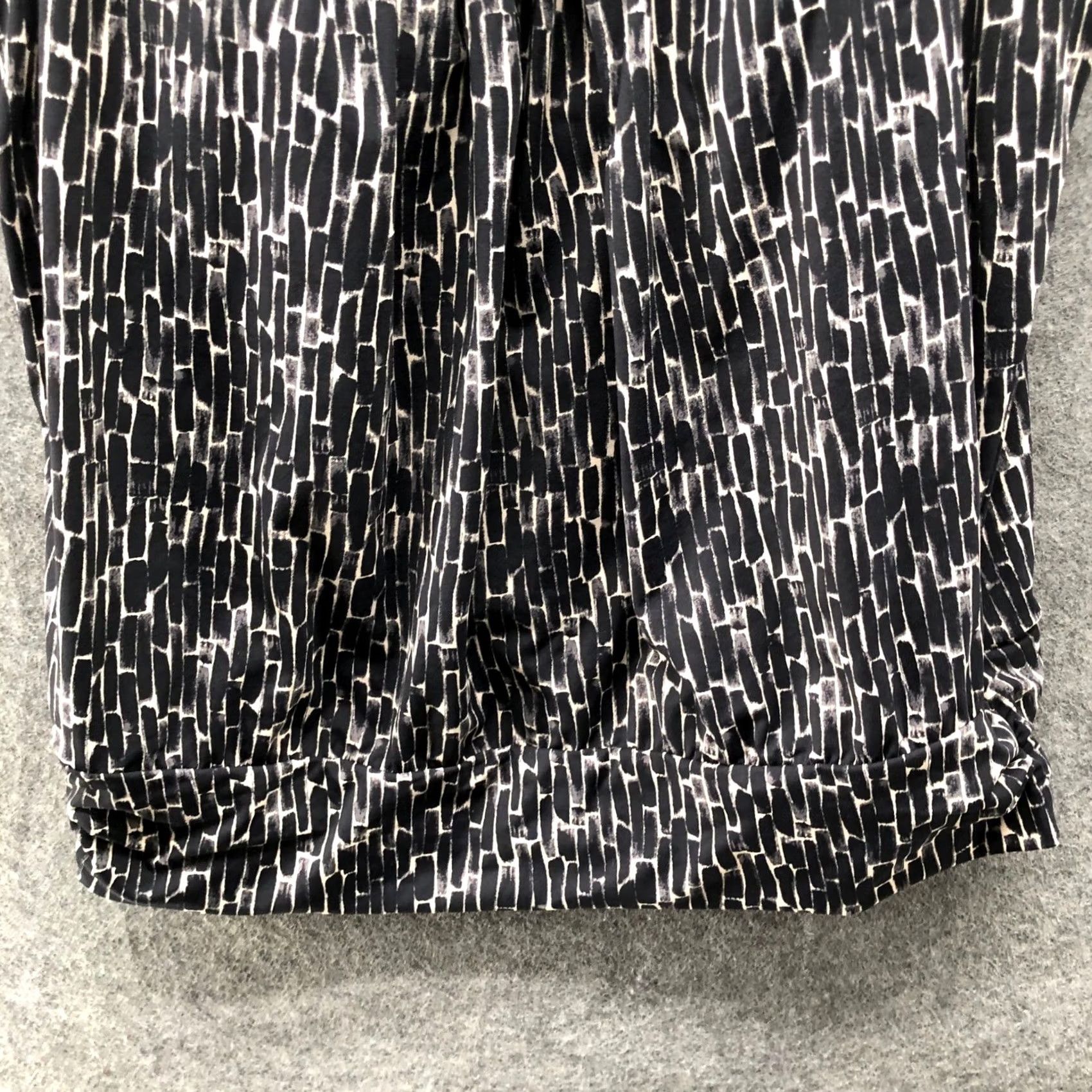 Vintage Garnet Hill Tankini Swim Top Womens 10 Black Beige Printed Padded Geometric Strap Wide Adjustable Built-In Bra Beach Art Size L / US 10 / IT 46 - 4 Thumbnail