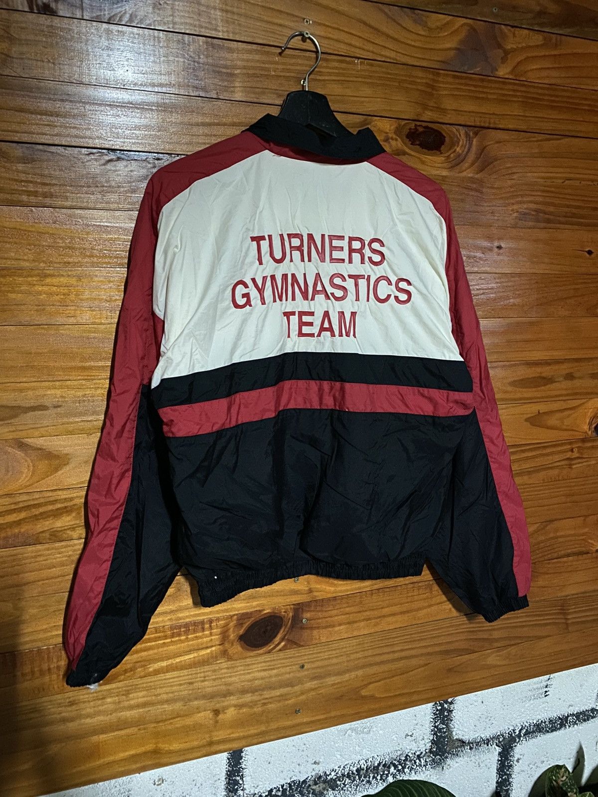 Vintage Vintage Hartwell Sports Turners Gymnastics Team Windbreaker Size US S / EU 44-46 / 1 - 11 Thumbnail