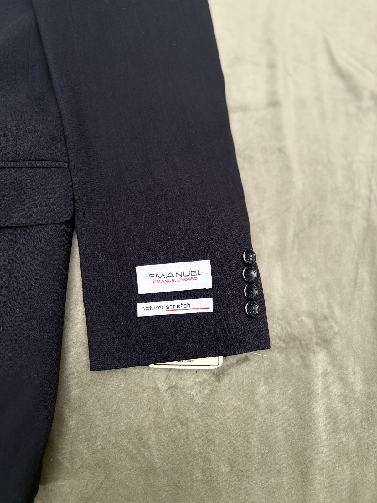 Emanuel Ungaro Emanuel by Emanuel Ungaro Navy 3-Button Wool Blazer Size 42 Size 42S - 3 Thumbnail