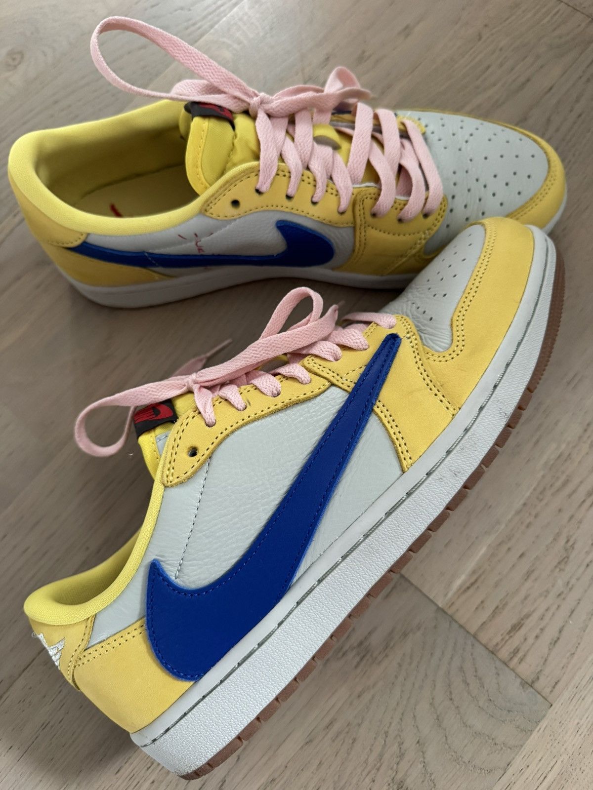 Nike × Travis Scott Air Jordan x Travis Scott Air Jordan 1 Low 0g US10.5 Canary Size US 10.5 / EU 43-44 - 3 Thumbnail