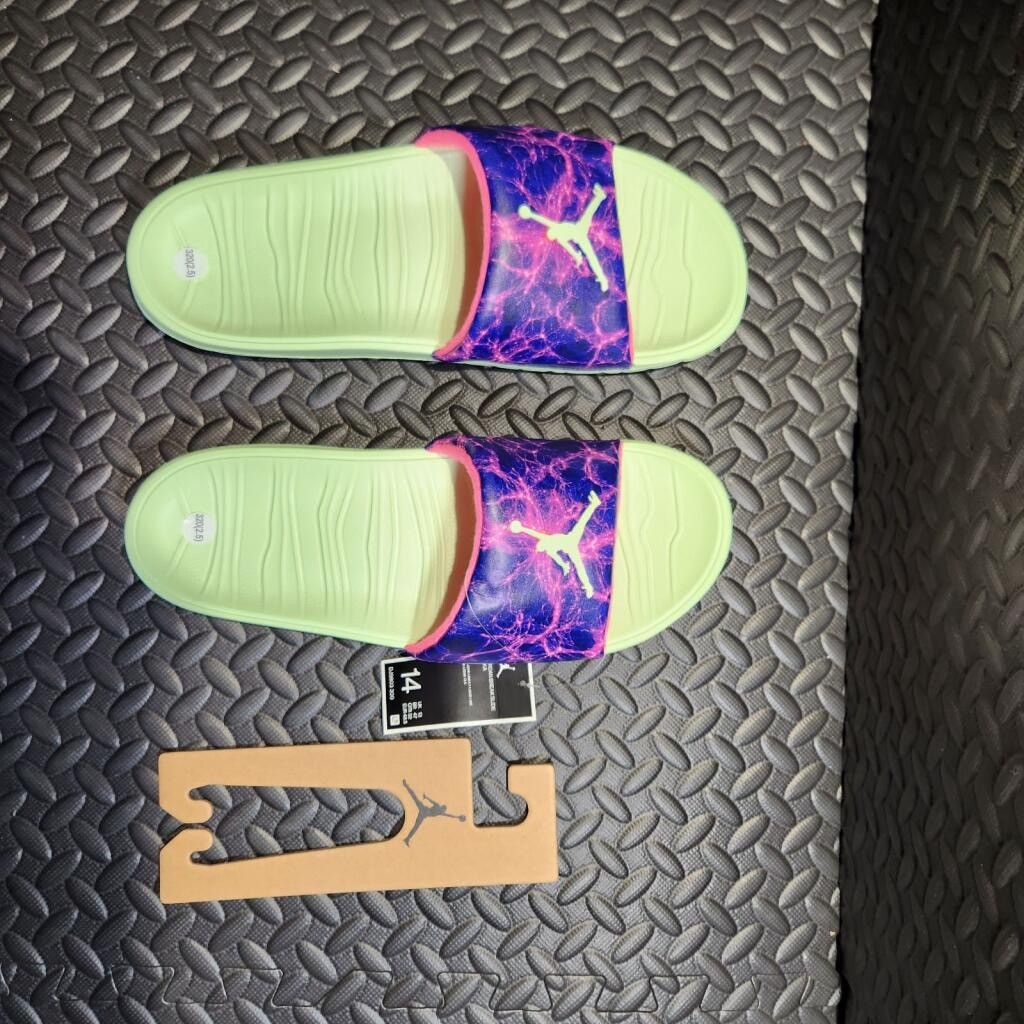 image of Jordan Brand Break Slide Luka Size 14 in Lt Liquid Lime, Men's