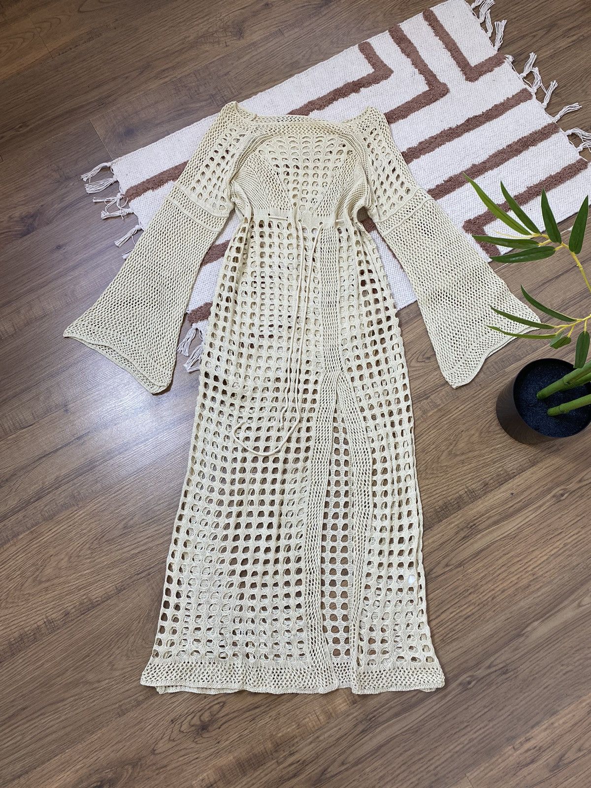 Vintage ISSEY MIYAKE STYLE MESH BEIGE BEACH DRESS Size M / US 6-8 / IT 42-44 - 2 Thumbnail
