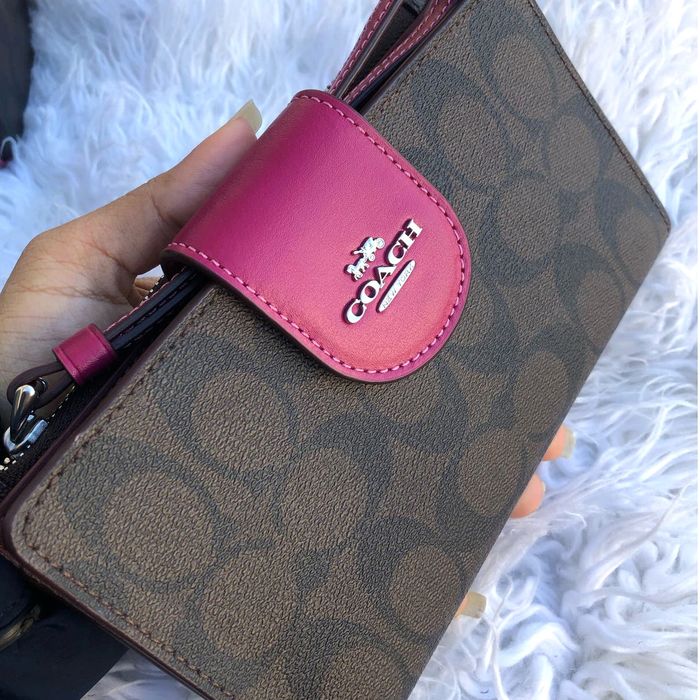 NWT COACH Tech Wallet in Colorblock Signature