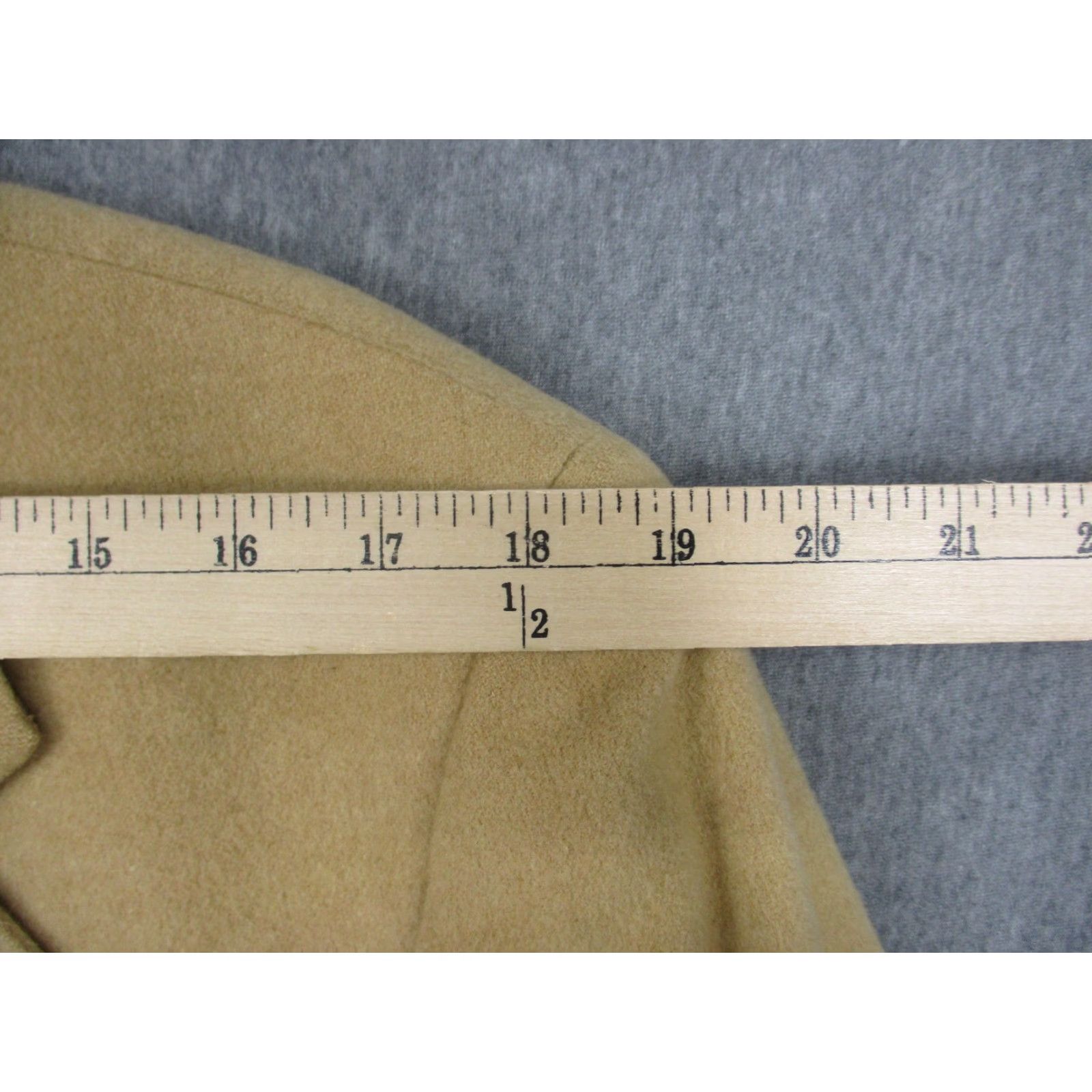 Camel VINTAGE Mark Shale Sport Coat Jacket Two-Button 2 Piece Mens 42R Camel Hair Tan Beige Notch Lapel Made USA Size US S / EU 44-46 / 1 - 6 Thumbnail