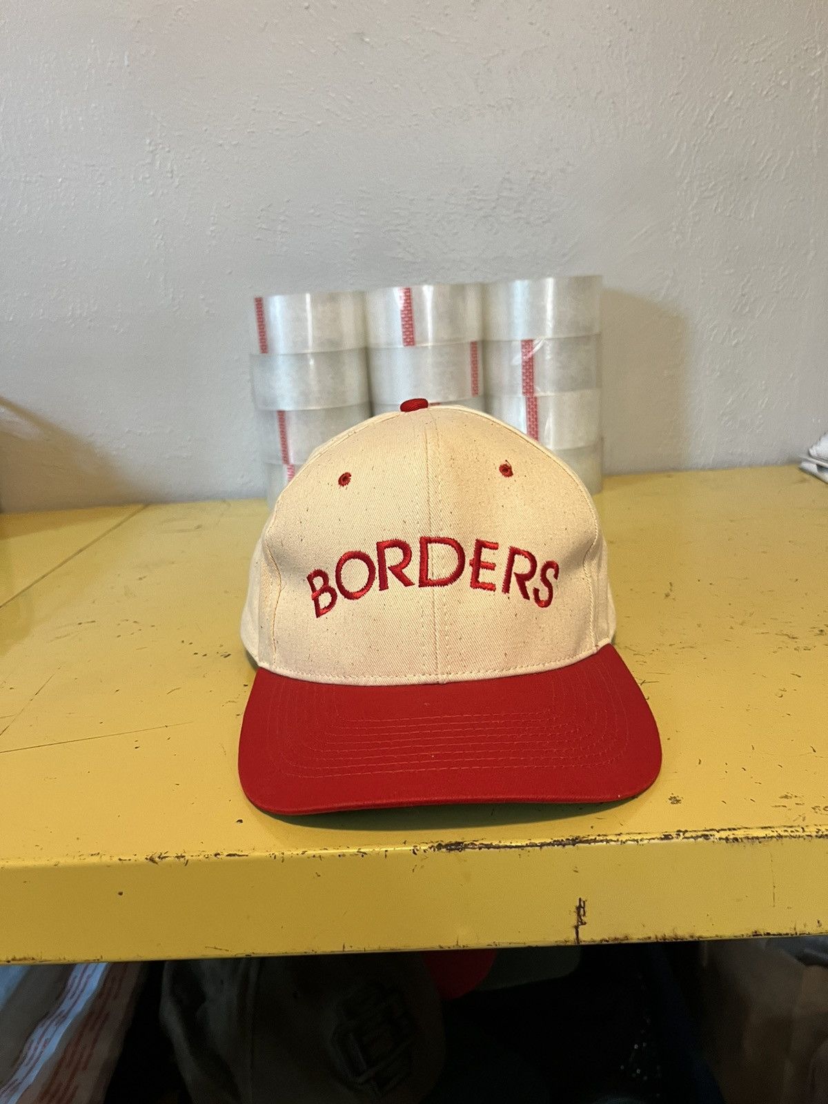 Vintage Vintage Borders Trucker Hat Size ONE SIZE - 1 Thumbnail
