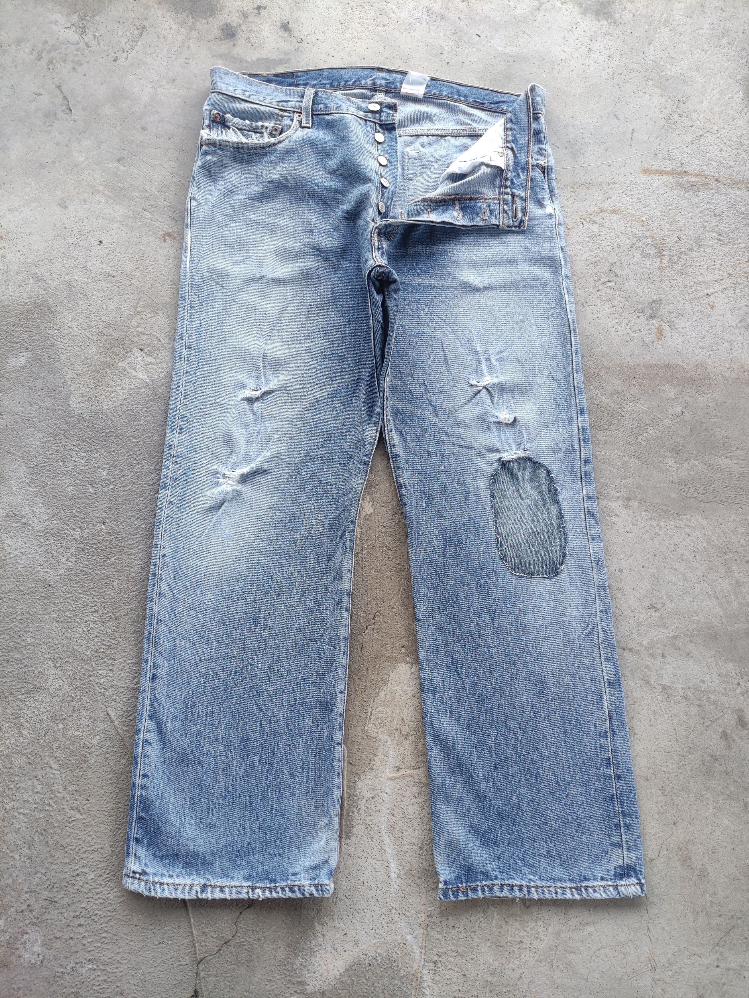 Vintage Levis 501 Button Baggy Denim Distressed Faded Denim