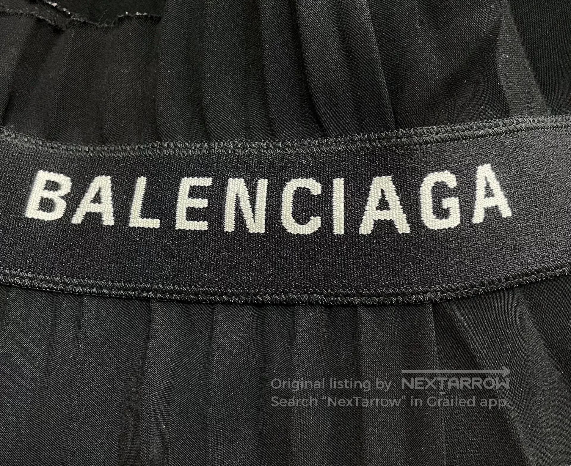 Balenciaga Balenciaga Black Pleated Skirt. Size 35" - 5 Thumbnail