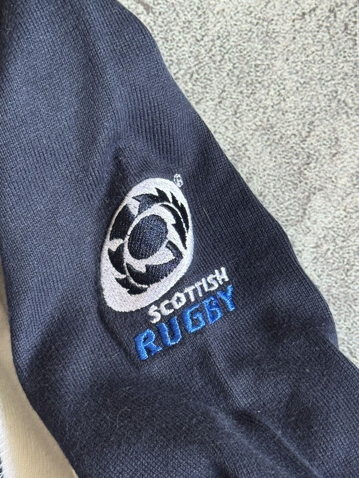 Canterbury of New Zealand Canterbury L SCOTTISH 🏴󠁧󠁢󠁳󠁣󠁴󠁿 RUGBY 🏉 sweatshirt THE FAMOUS GROUSE Size US L / EU 52-54 / 3 - 6 Thumbnail
