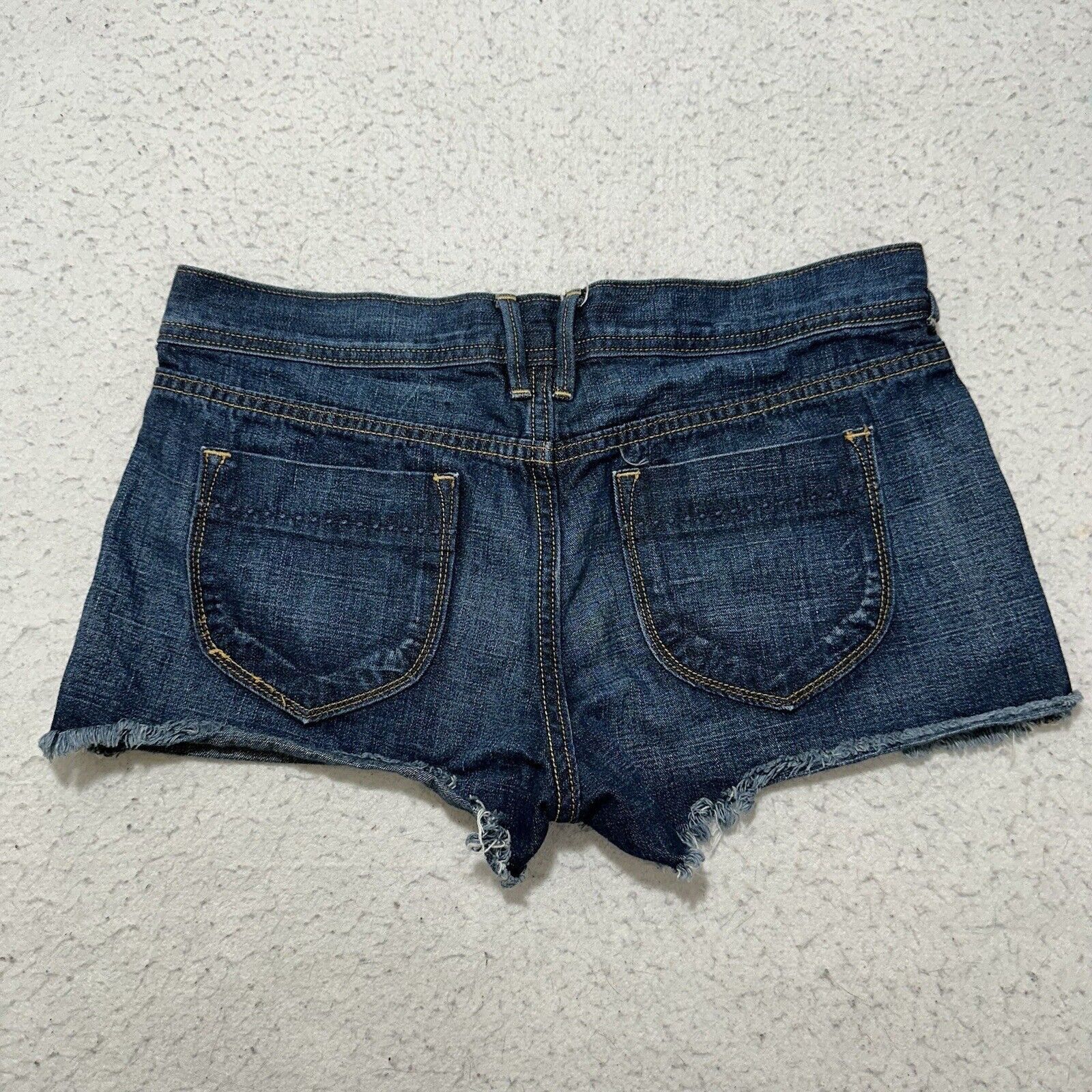 Old Navy Old Navy 6 Mid Rise Jean Denim Shorts Navy Blue 2" Inseam Size 28" / US 6 / IT 42 - 7 Thumbnail