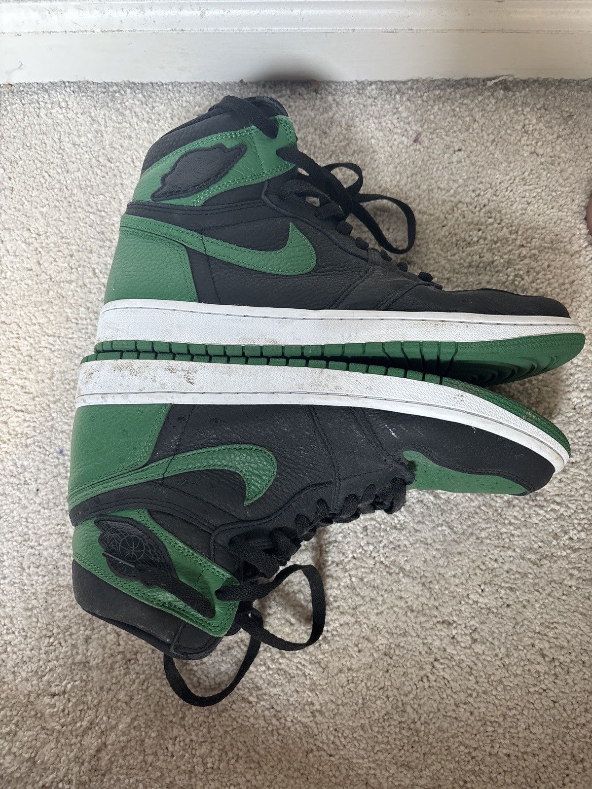 Jordan Brand Jordan 1 Pine Green Black Size US 9 / EU 42 - 6 Thumbnail