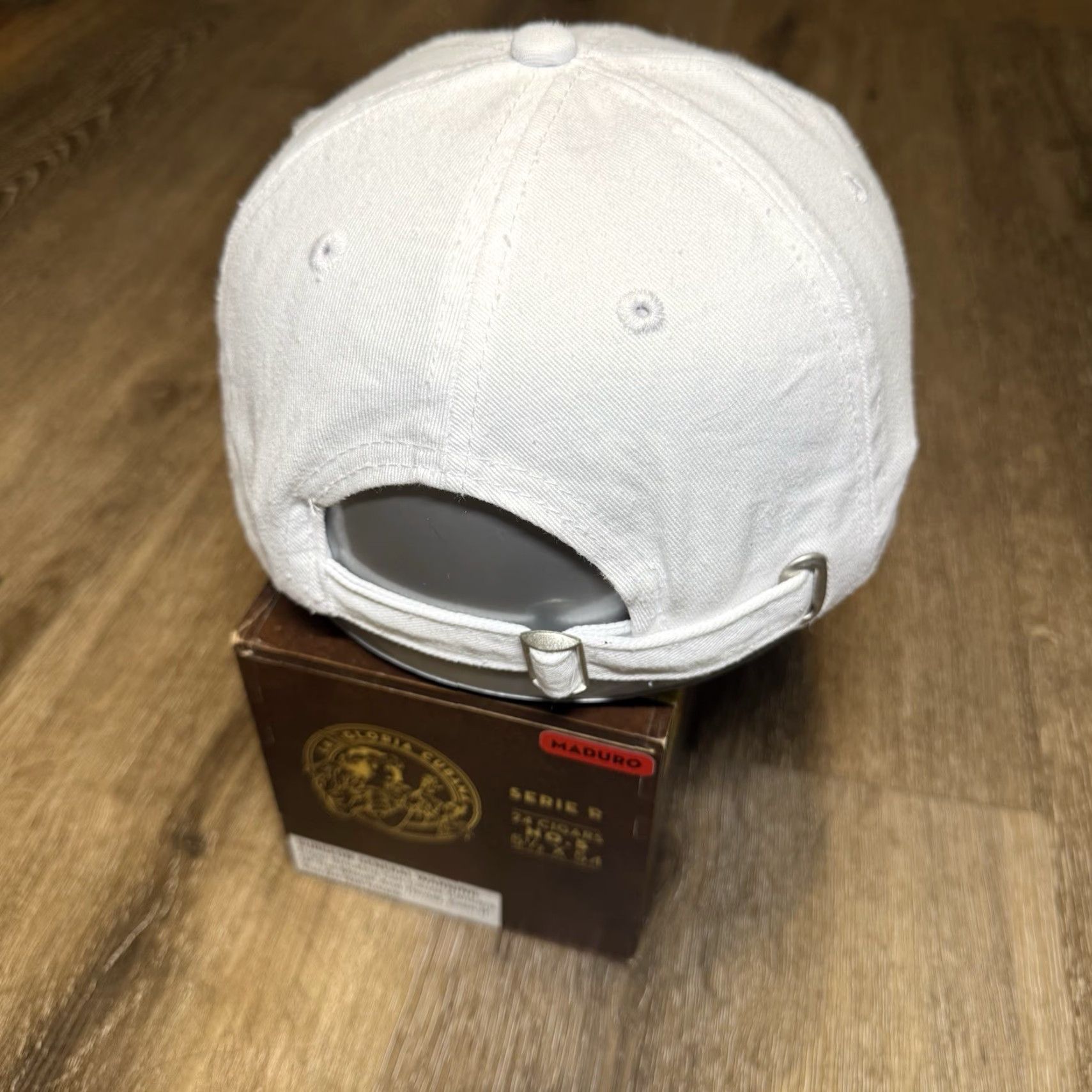 Vintage VINTAGE CSX Railroad Train Hat White Blue Yellow Cap Trucker Locomotive Adjustable Unisex Adults Snapback 80s USA Hat Boys Girls Mens Womens Size ONE SIZE - 3 Thumbnail