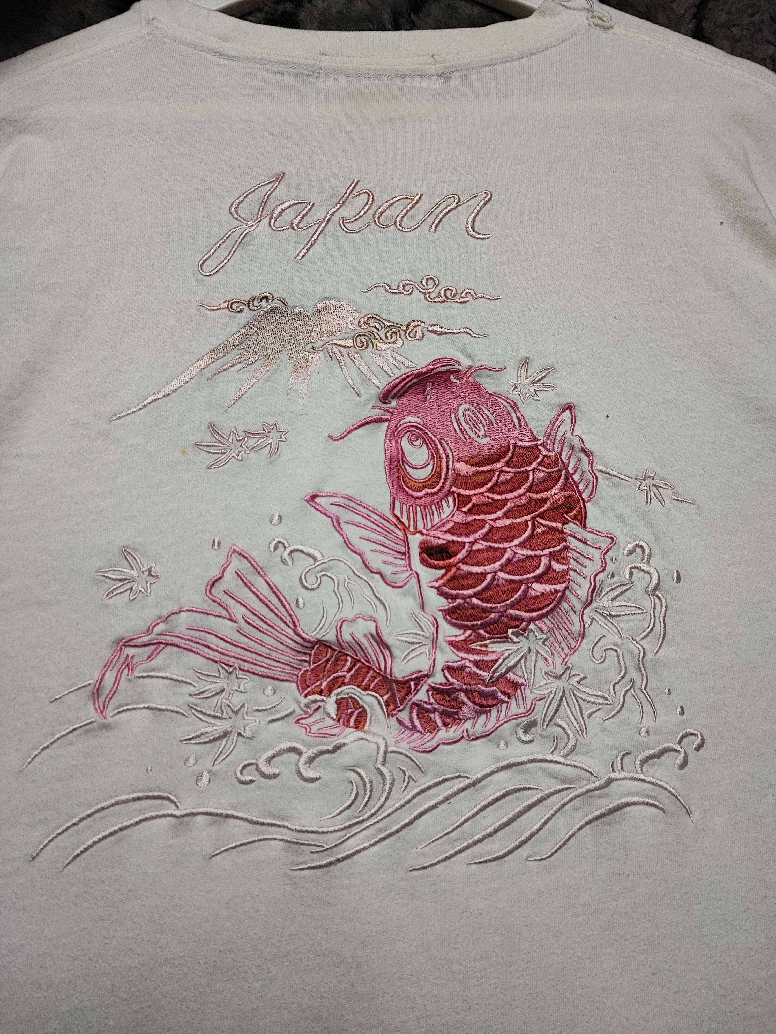 Vintage Vintage Koi fish japanesse embroidery logo sukajan t-shirt Size US XL / EU 56 / 4 - 12 Thumbnail